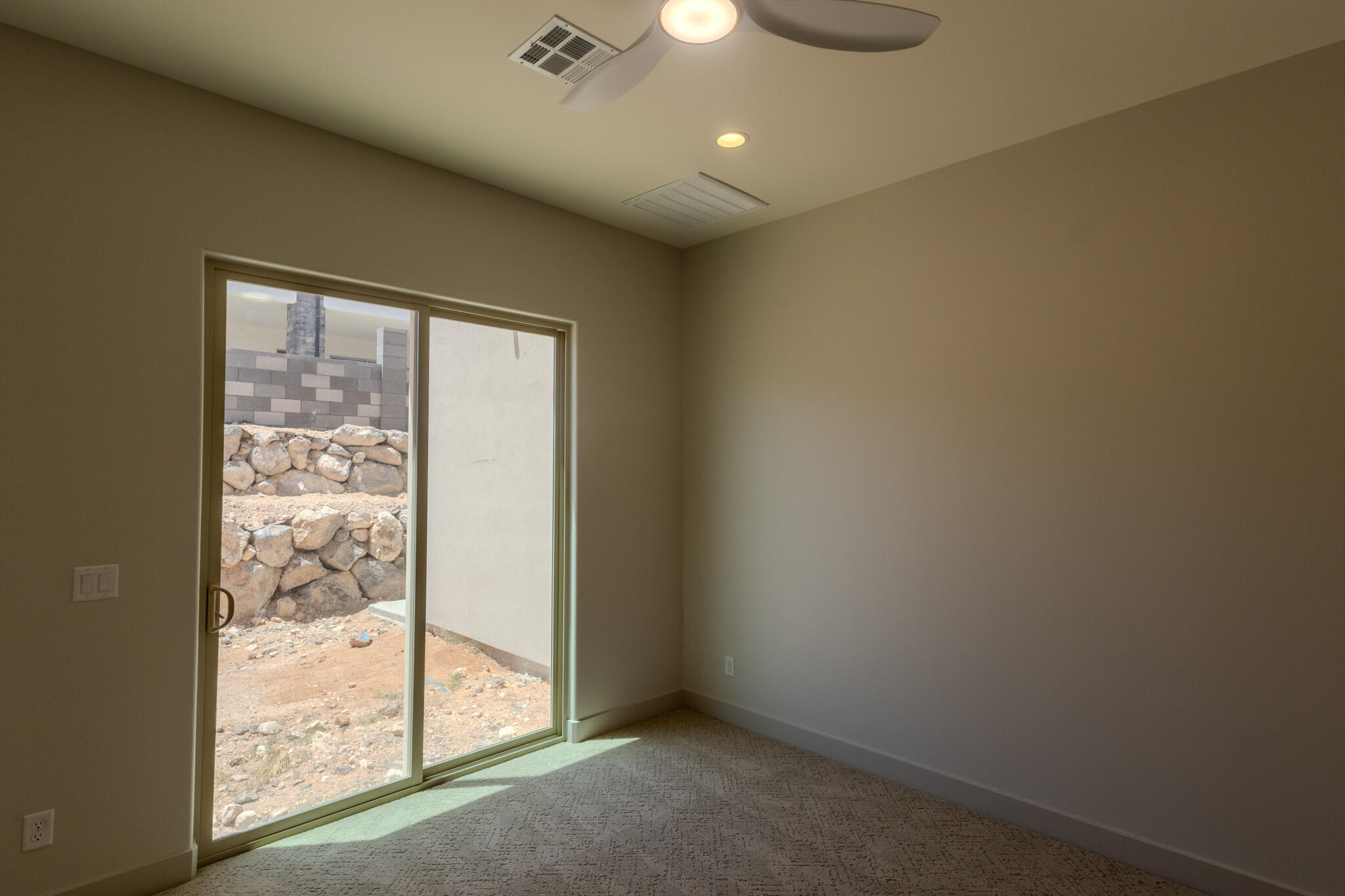 MOUNTAIN VIEW ESTATES - Residential