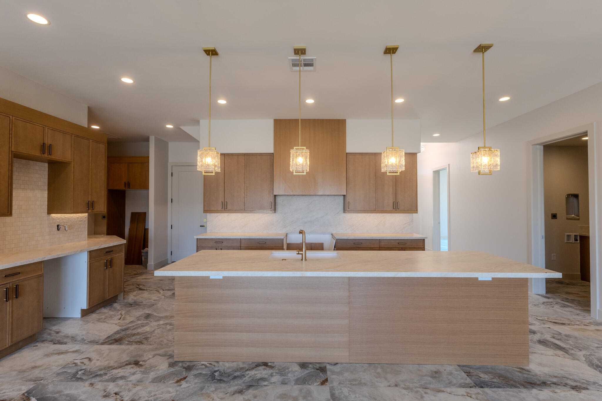 MOUNTAIN VIEW ESTATES - Residential