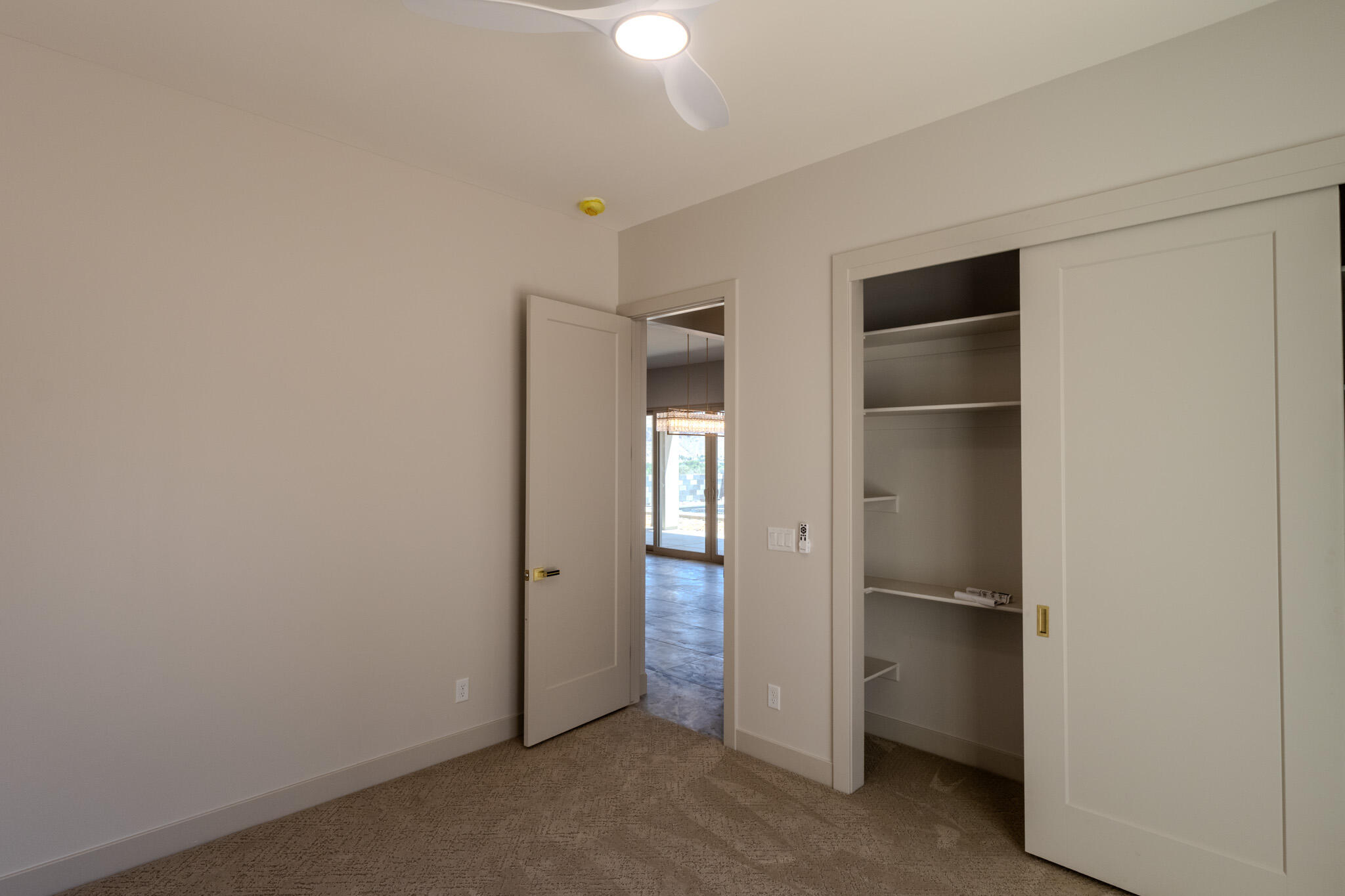 MOUNTAIN VIEW ESTATES - Residential