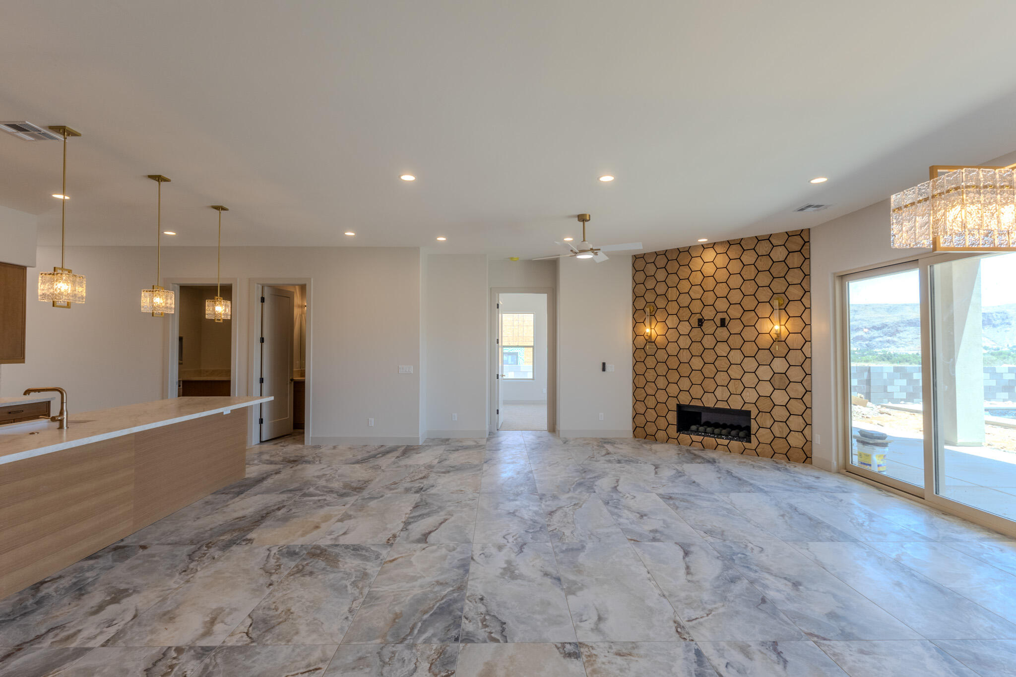 MOUNTAIN VIEW ESTATES - Residential
