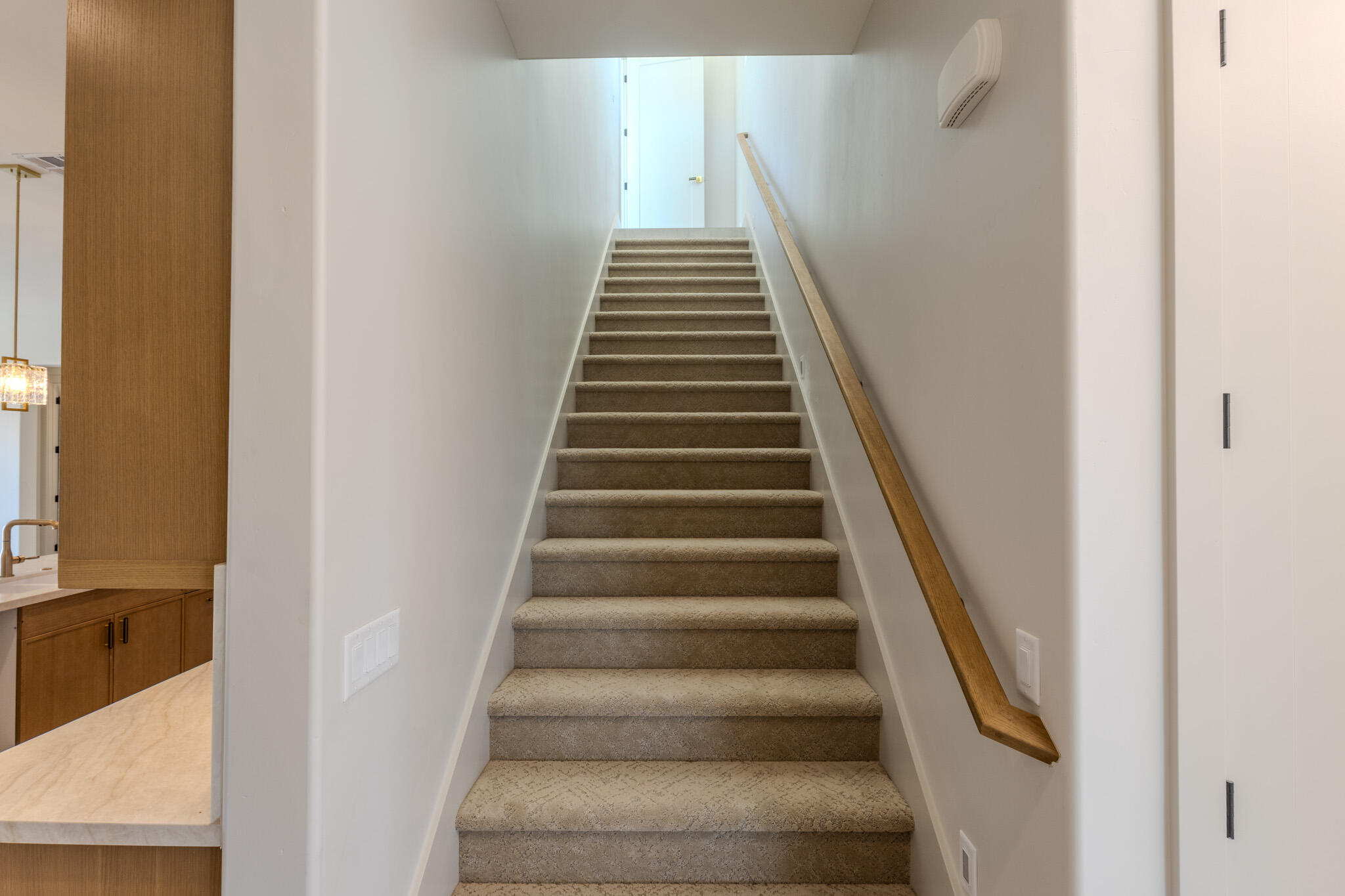 MOUNTAIN VIEW ESTATES - Residential