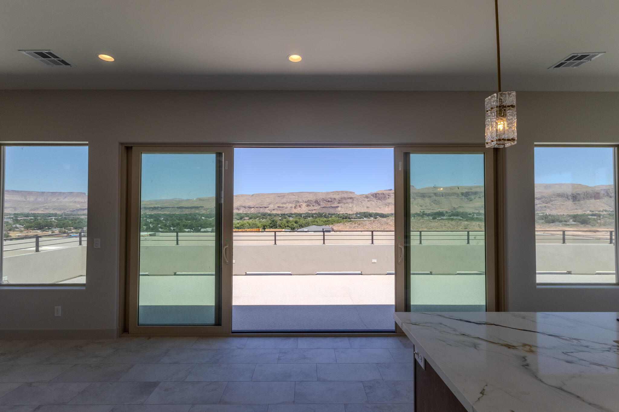 MOUNTAIN VIEW ESTATES - Residential