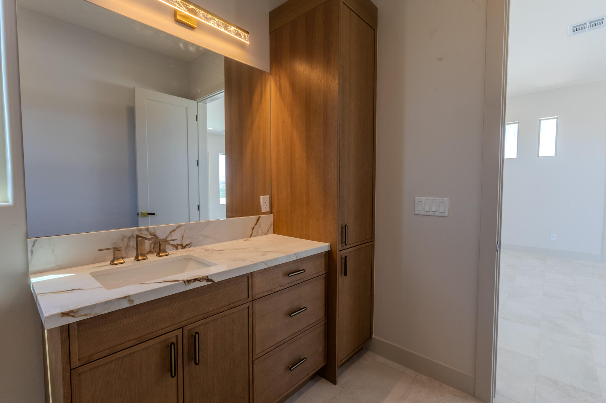 MOUNTAIN VIEW ESTATES - Residential