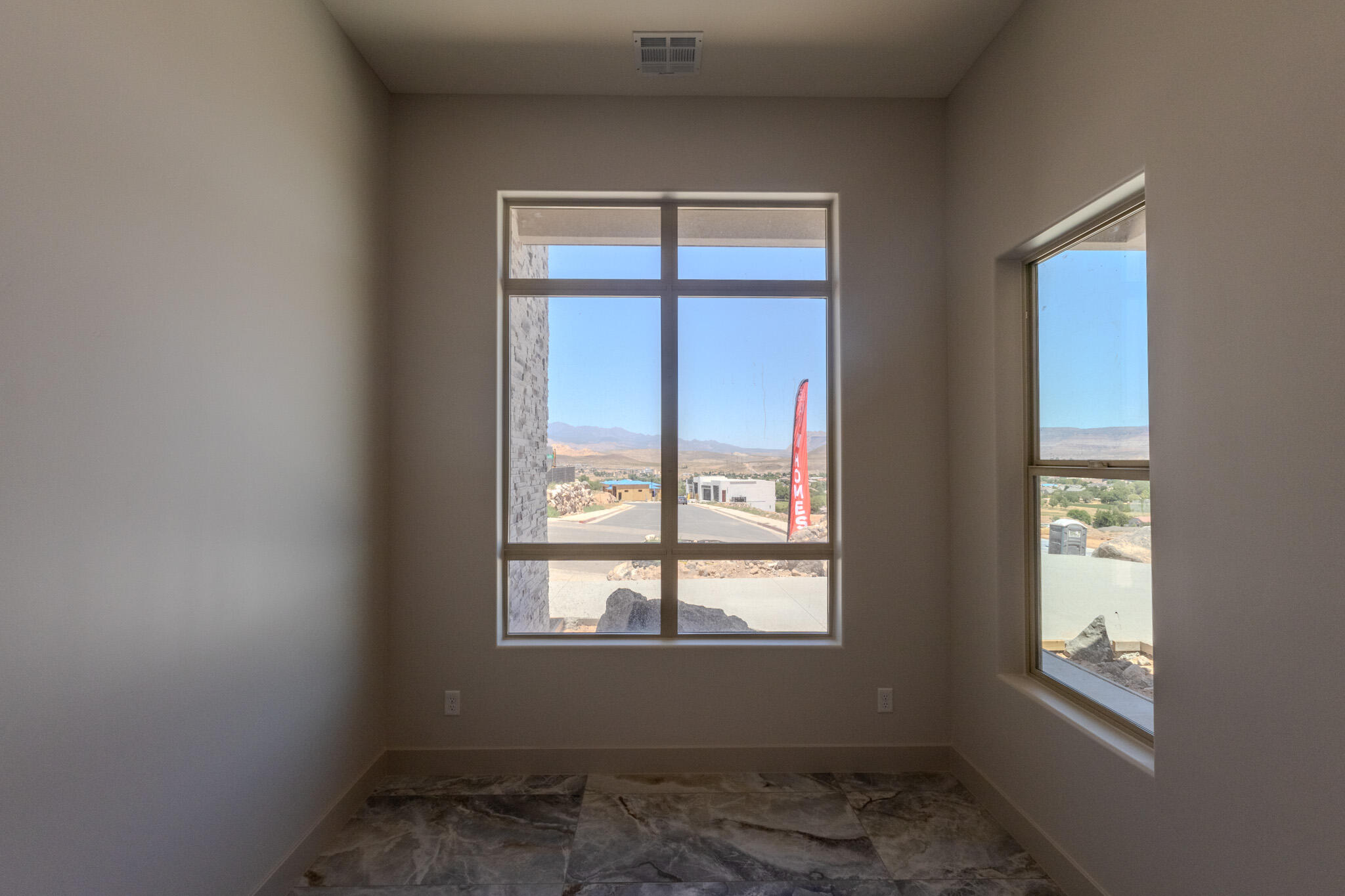 MOUNTAIN VIEW ESTATES - Residential