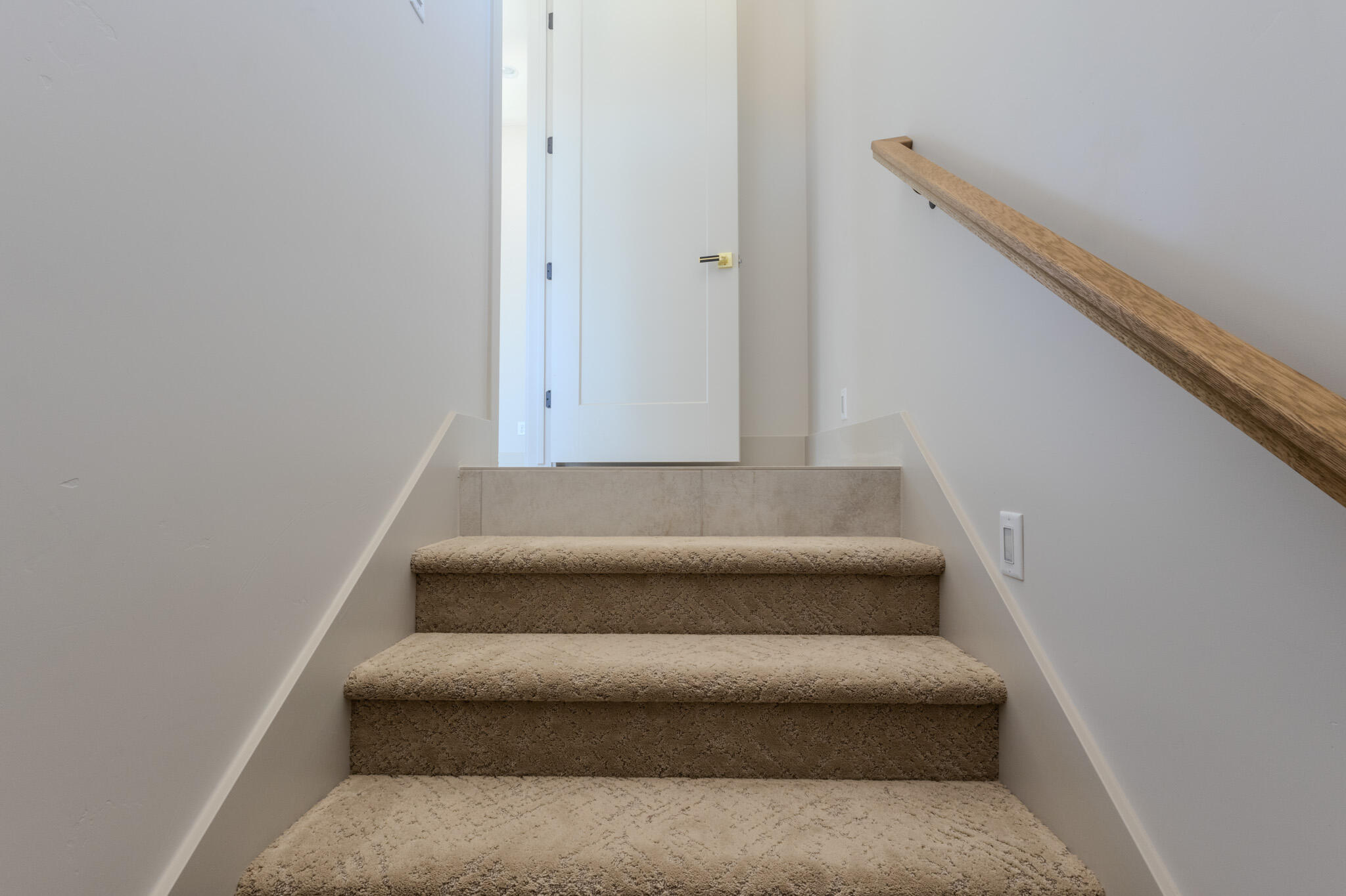 MOUNTAIN VIEW ESTATES - Residential