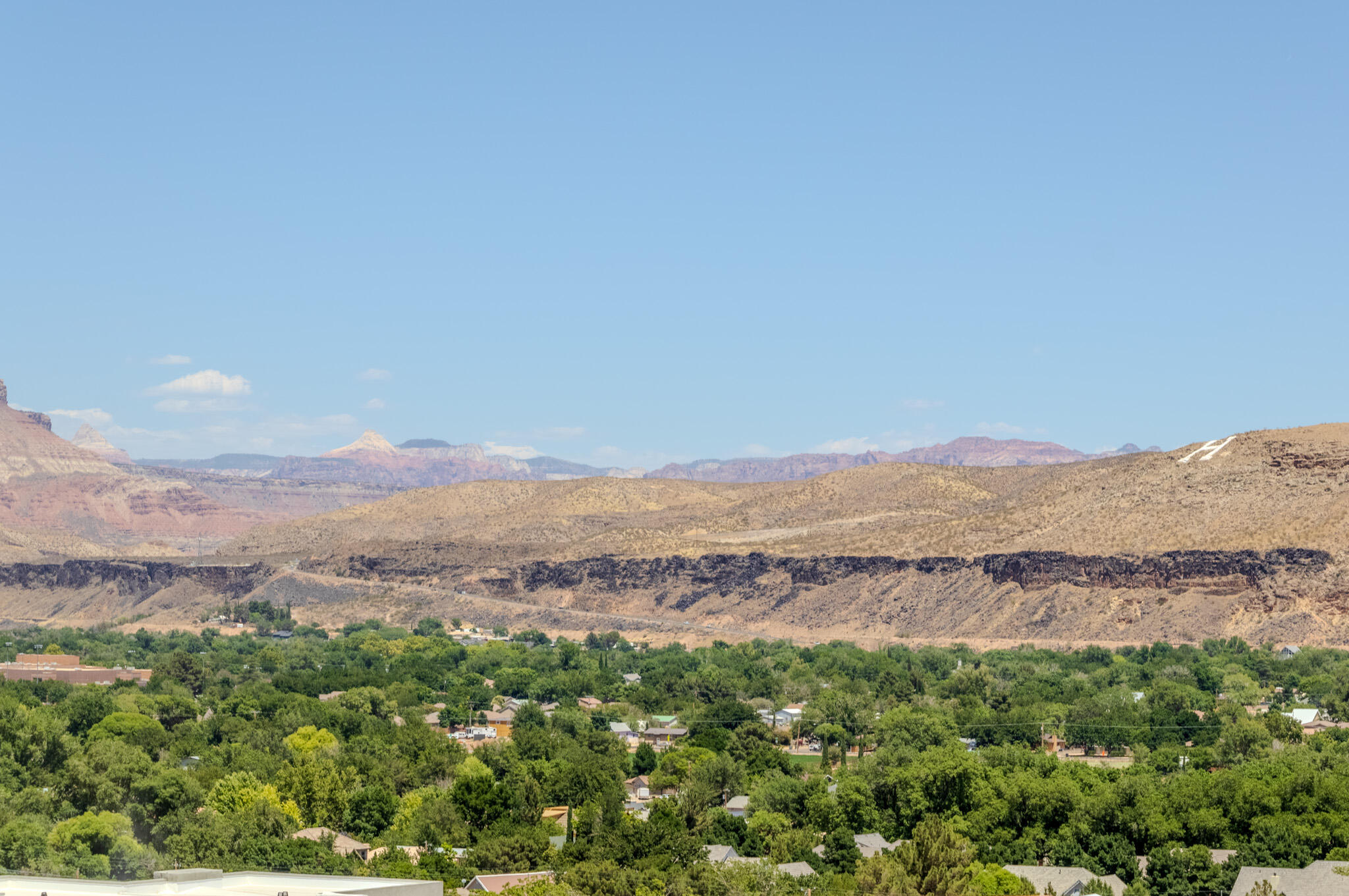 MOUNTAIN VIEW ESTATES - Residential