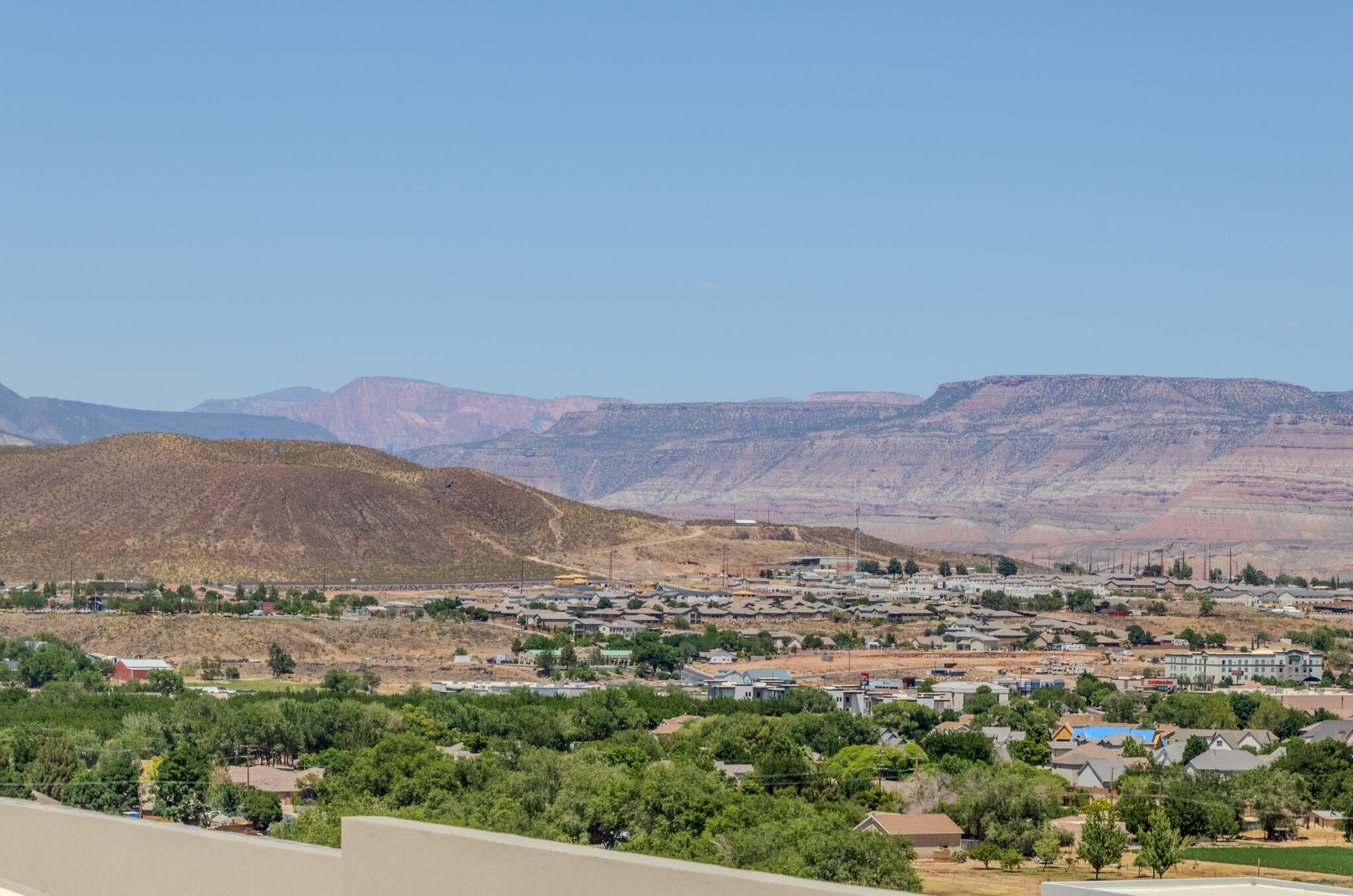 MOUNTAIN VIEW ESTATES - Residential