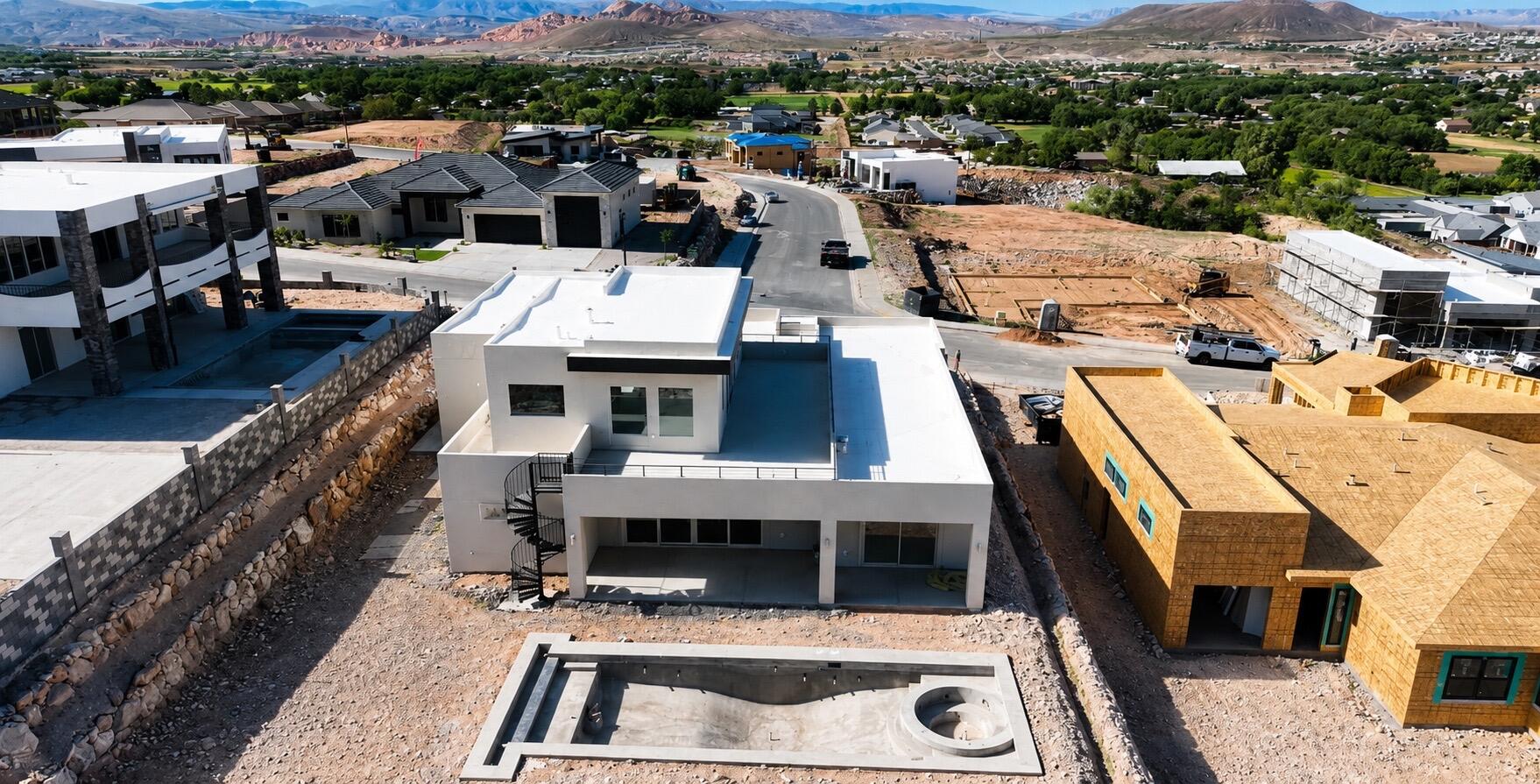 MOUNTAIN VIEW ESTATES - Residential