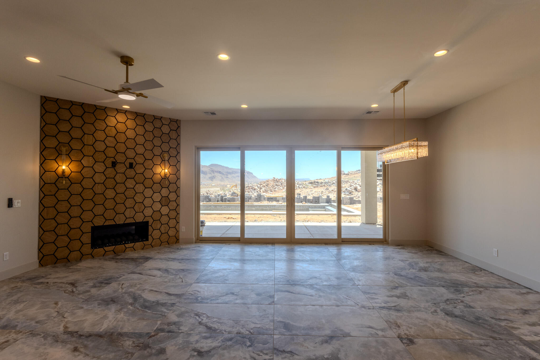MOUNTAIN VIEW ESTATES - Residential