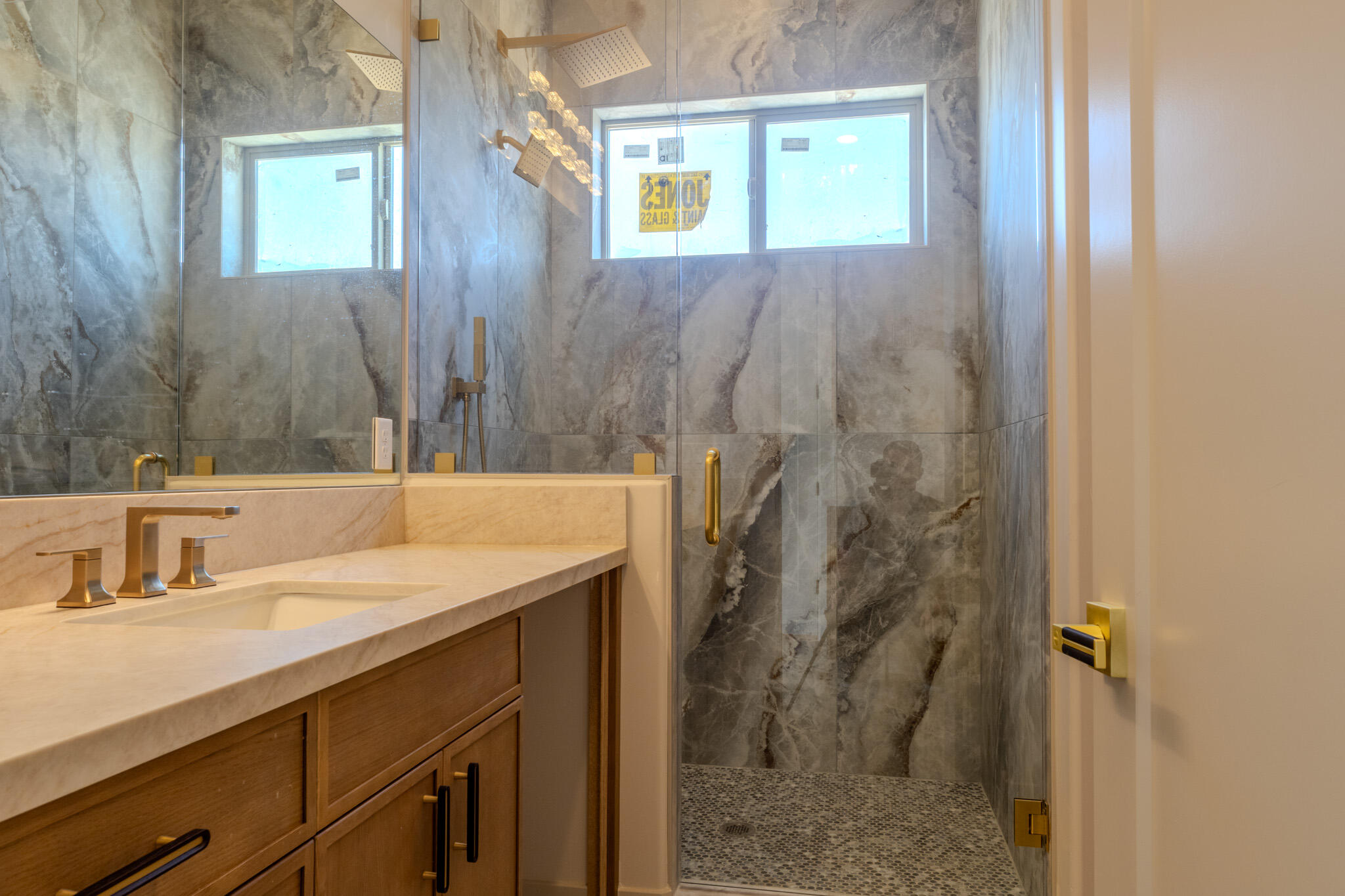 MOUNTAIN VIEW ESTATES - Residential