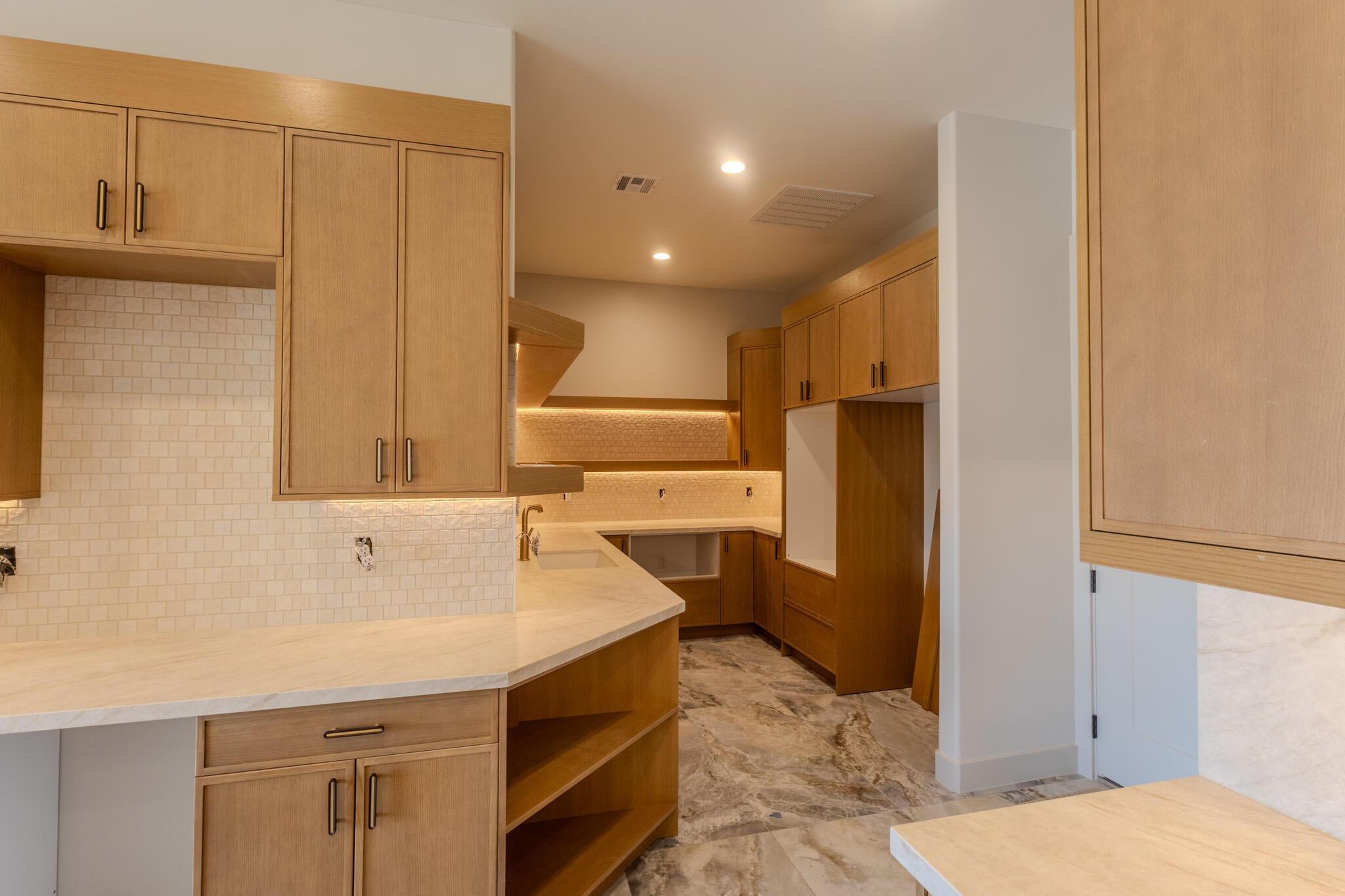 MOUNTAIN VIEW ESTATES - Residential