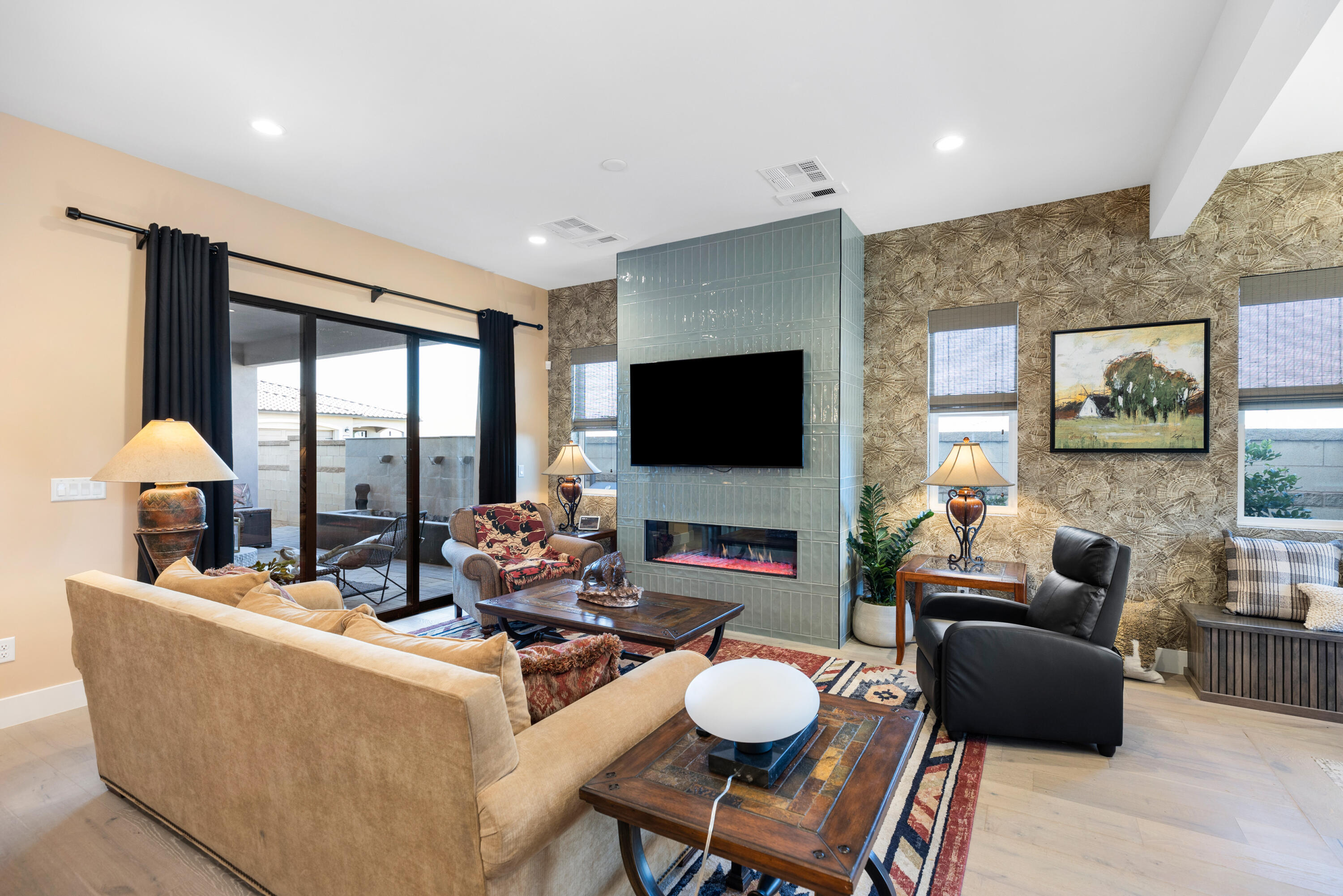 DESERT COLOR REGENCY - Residential