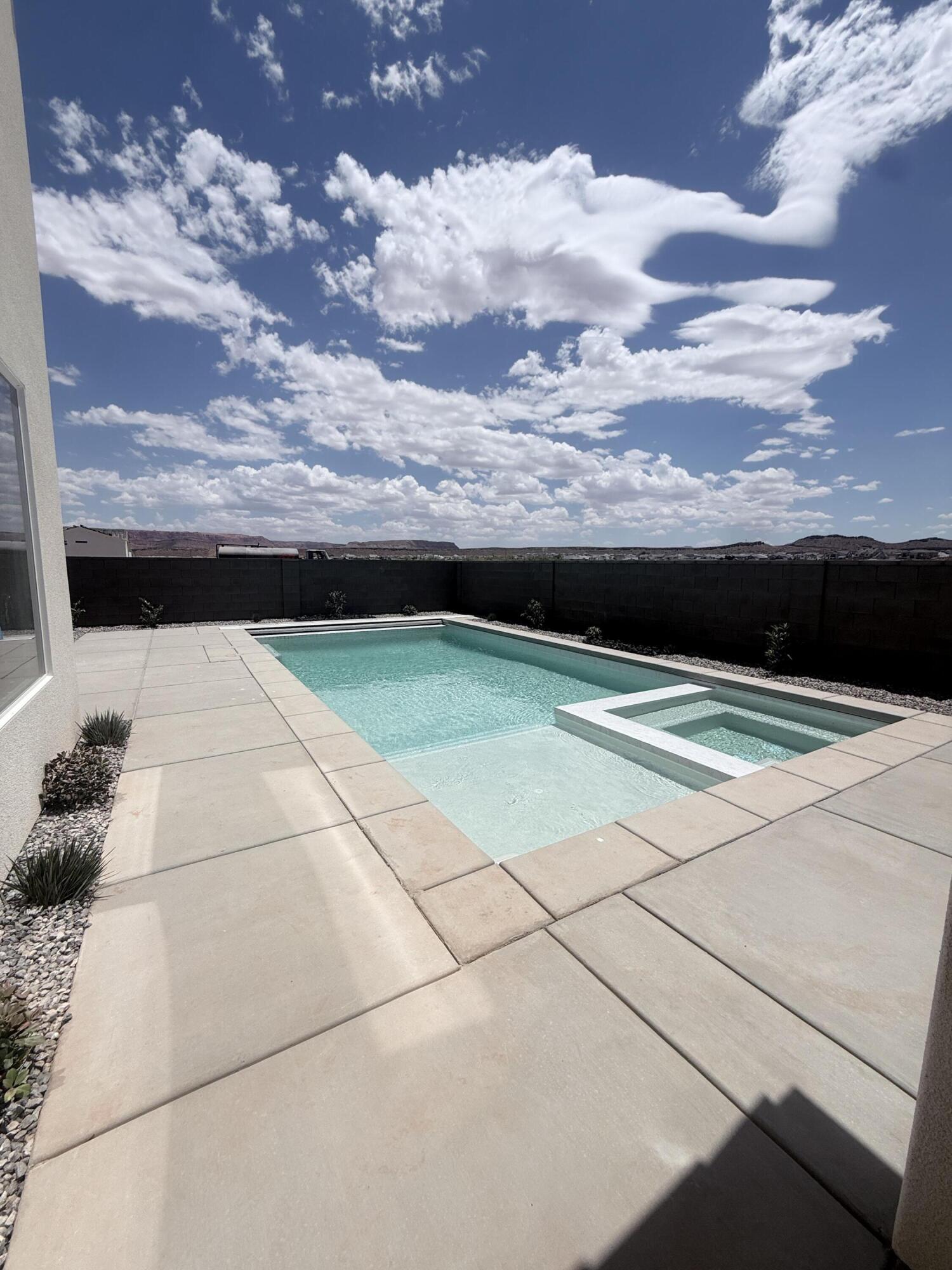 SUNIVA - Residential