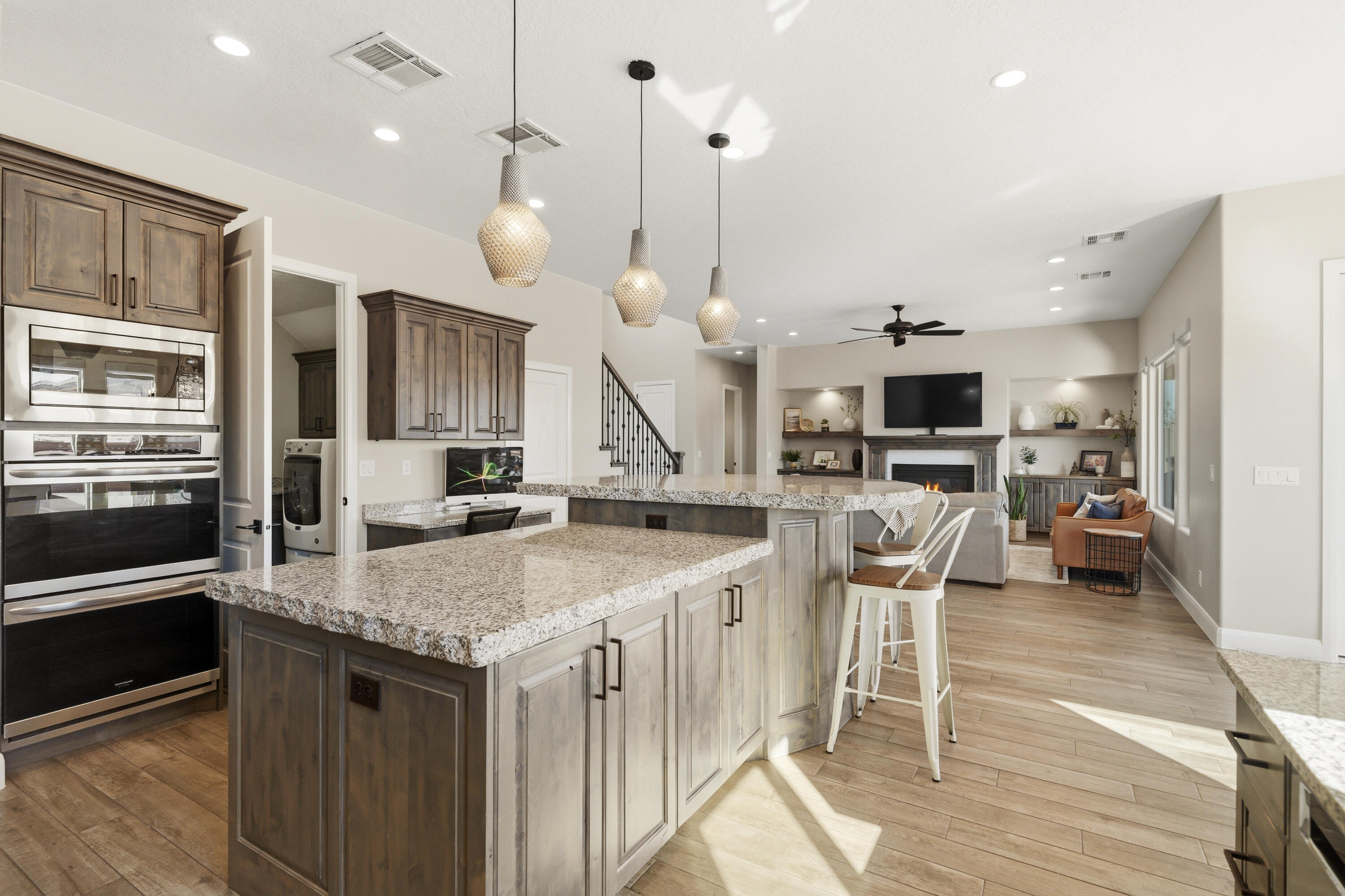 PECAN VALLEY - Residential