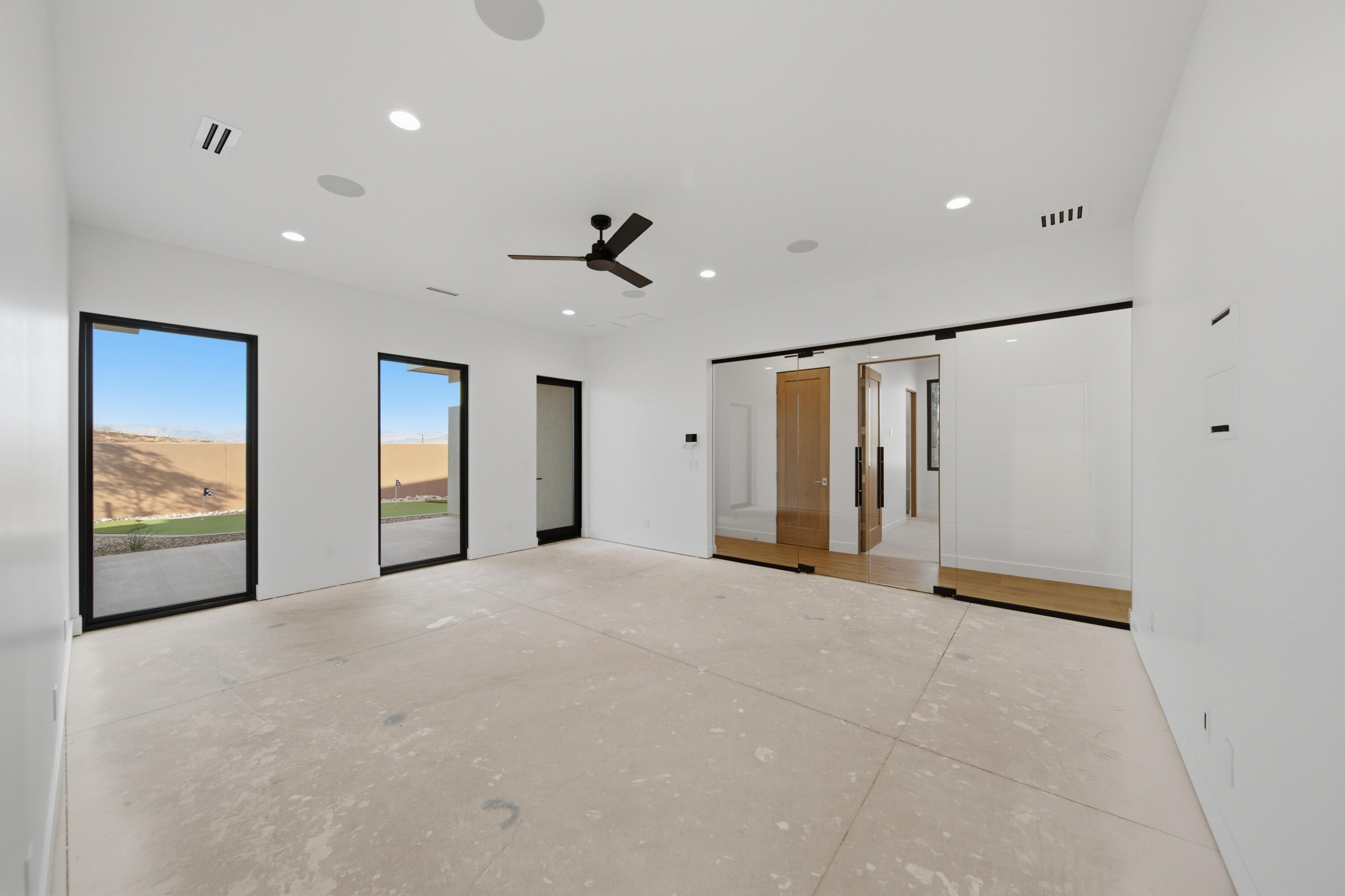 ESTATES AT SAND HOLLOW - Residential