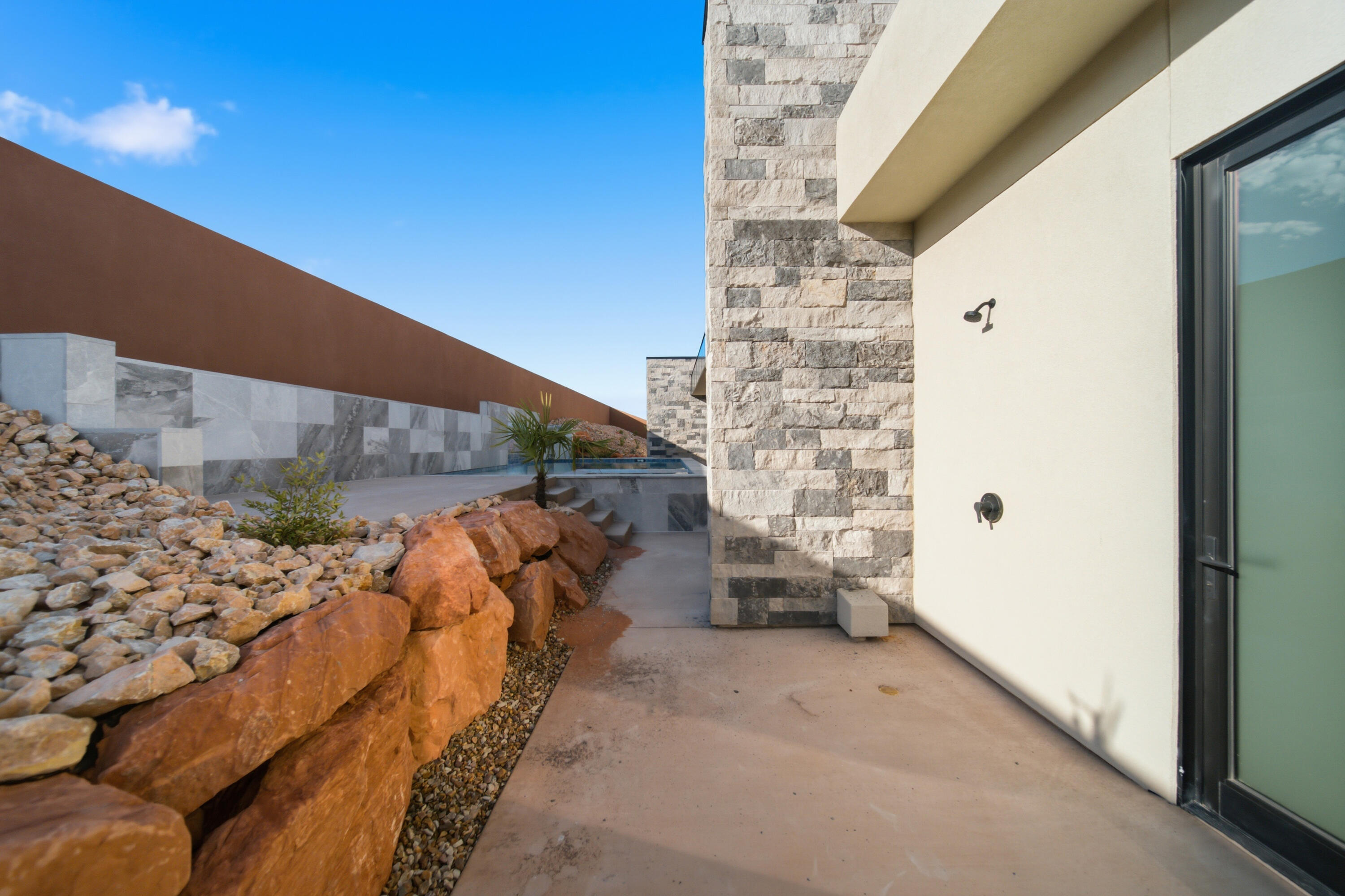ESTATES AT SAND HOLLOW - Residential