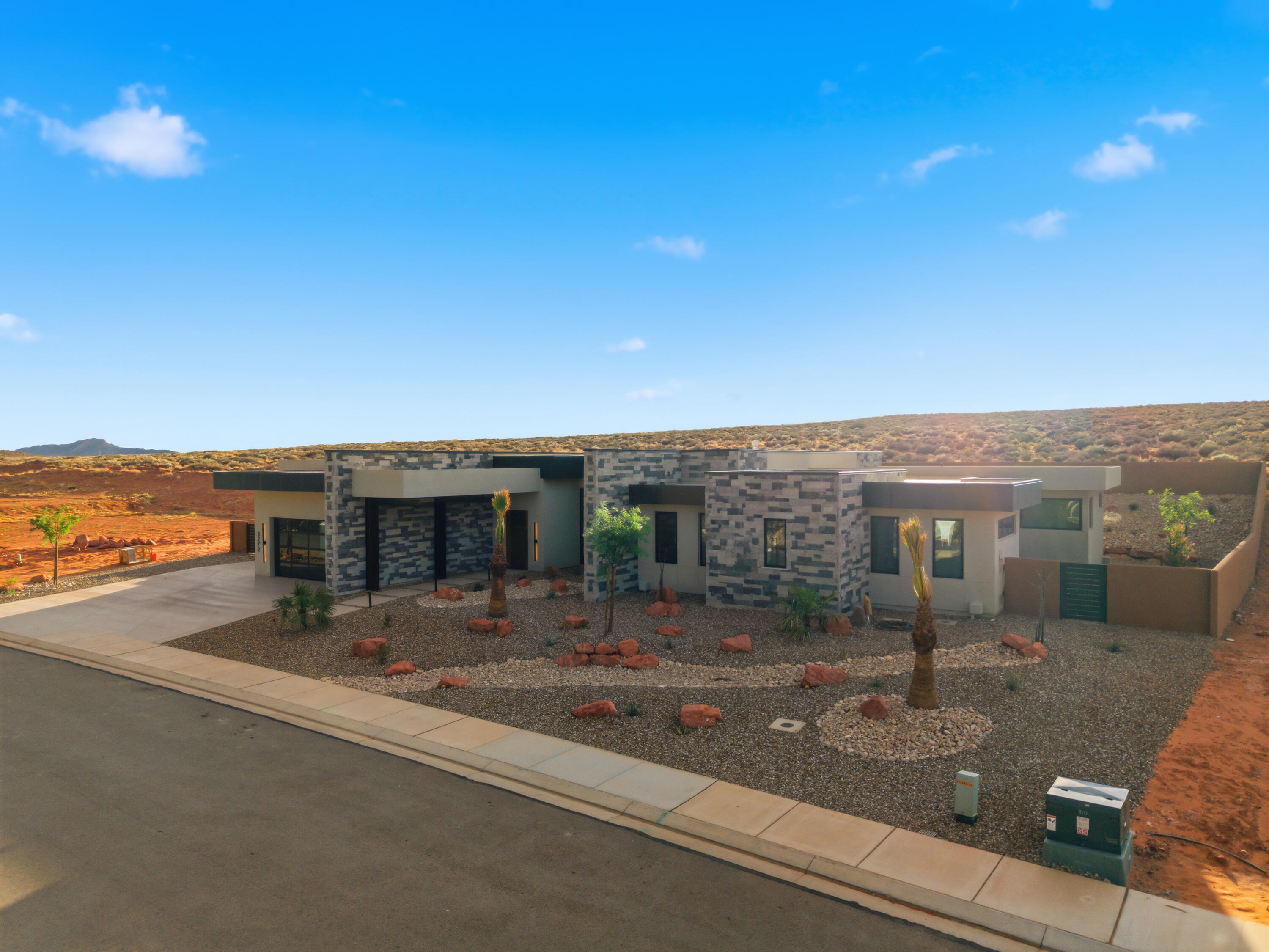 ESTATES AT SAND HOLLOW - Residential