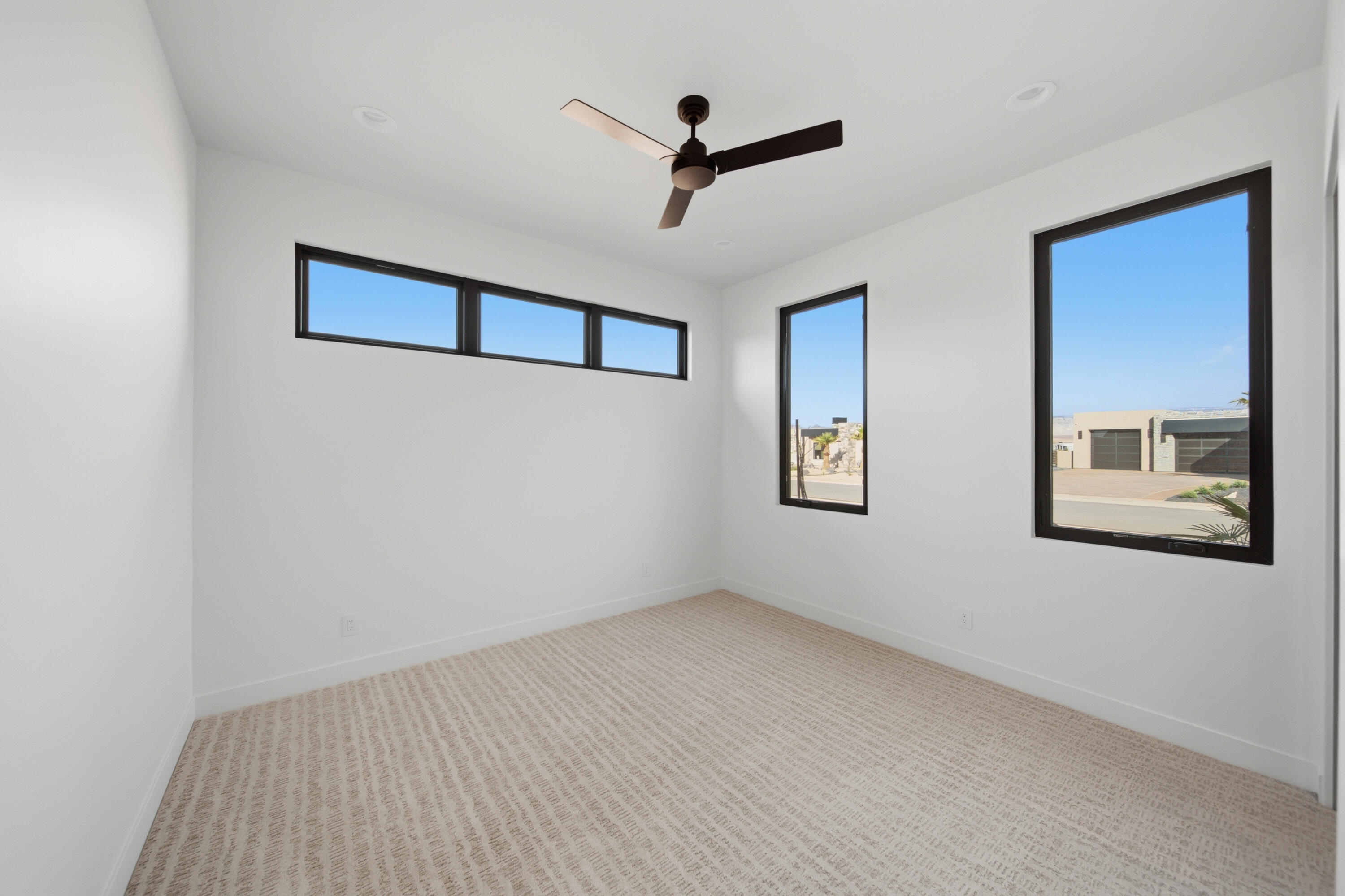 ESTATES AT SAND HOLLOW - Residential
