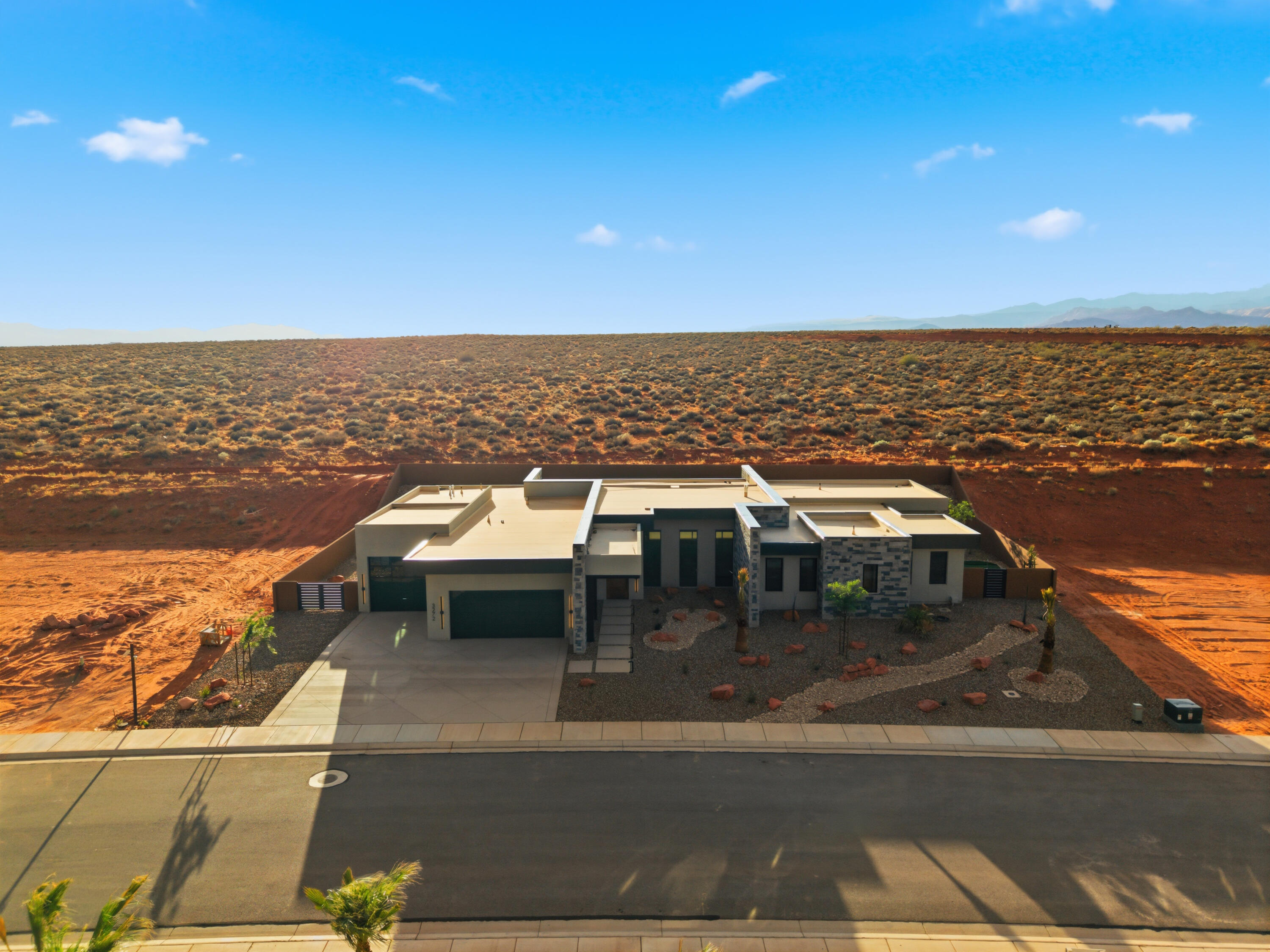 ESTATES AT SAND HOLLOW - Residential