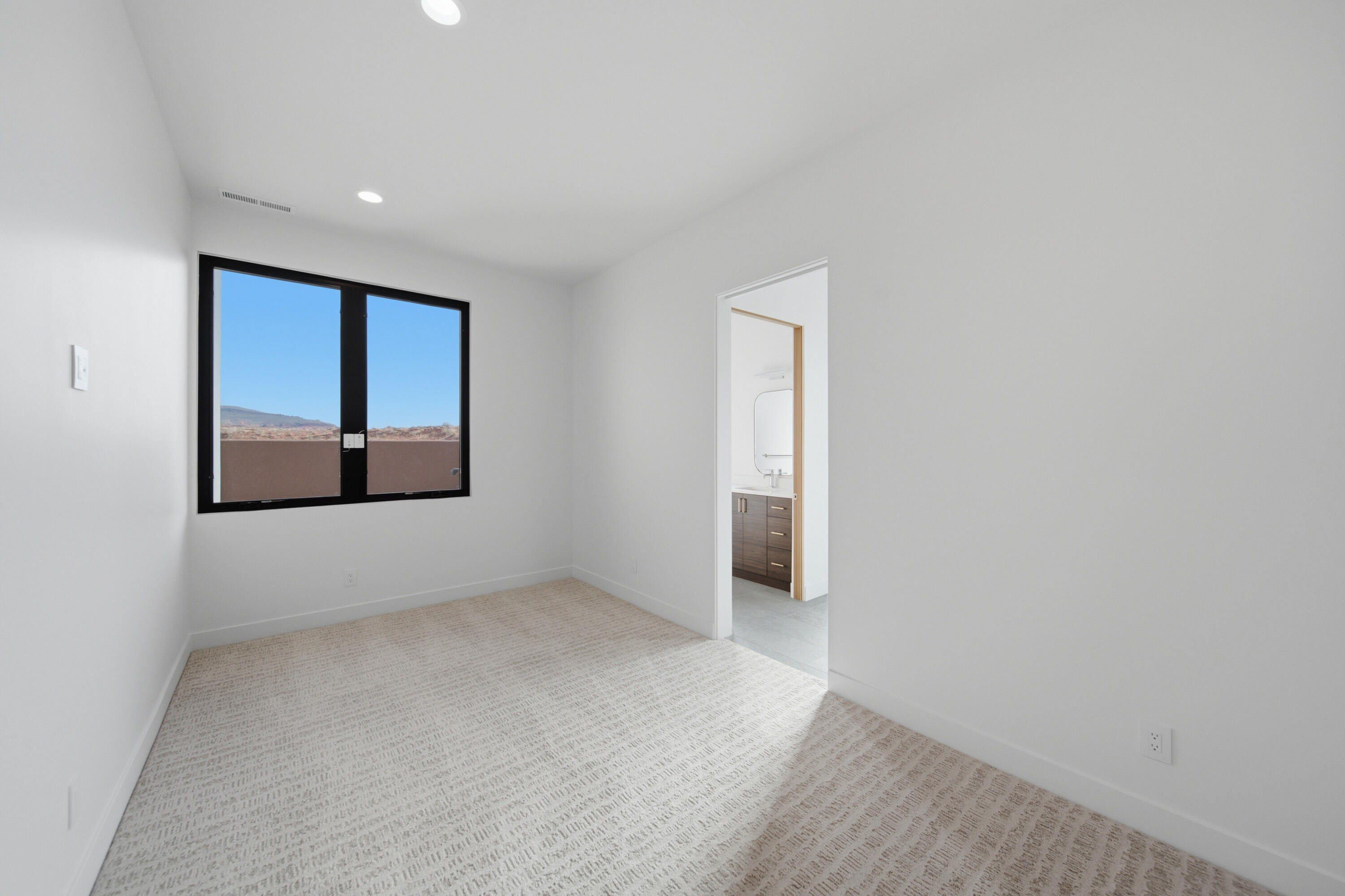 ESTATES AT SAND HOLLOW - Residential