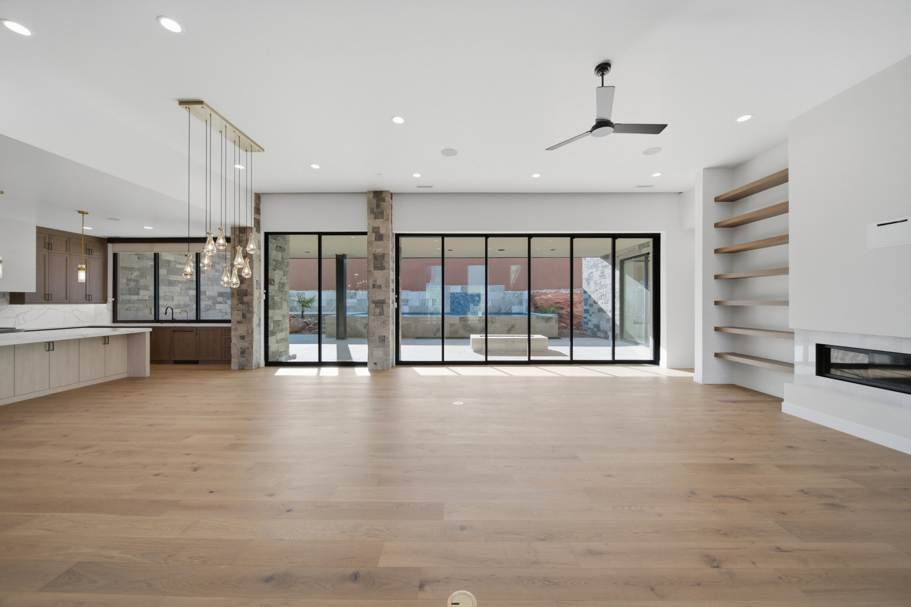 ESTATES AT SAND HOLLOW - Residential