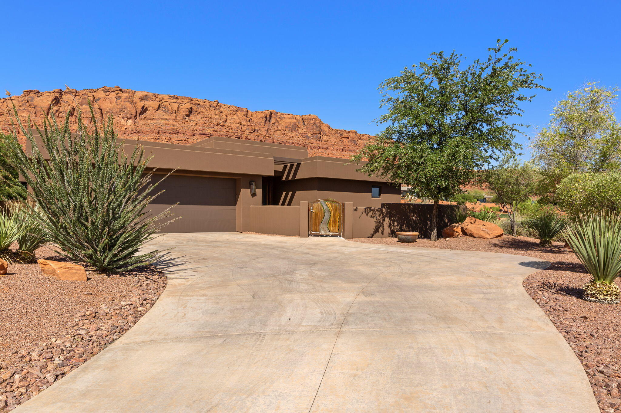 ENTRADA KACHINA SPRINGS - Residential