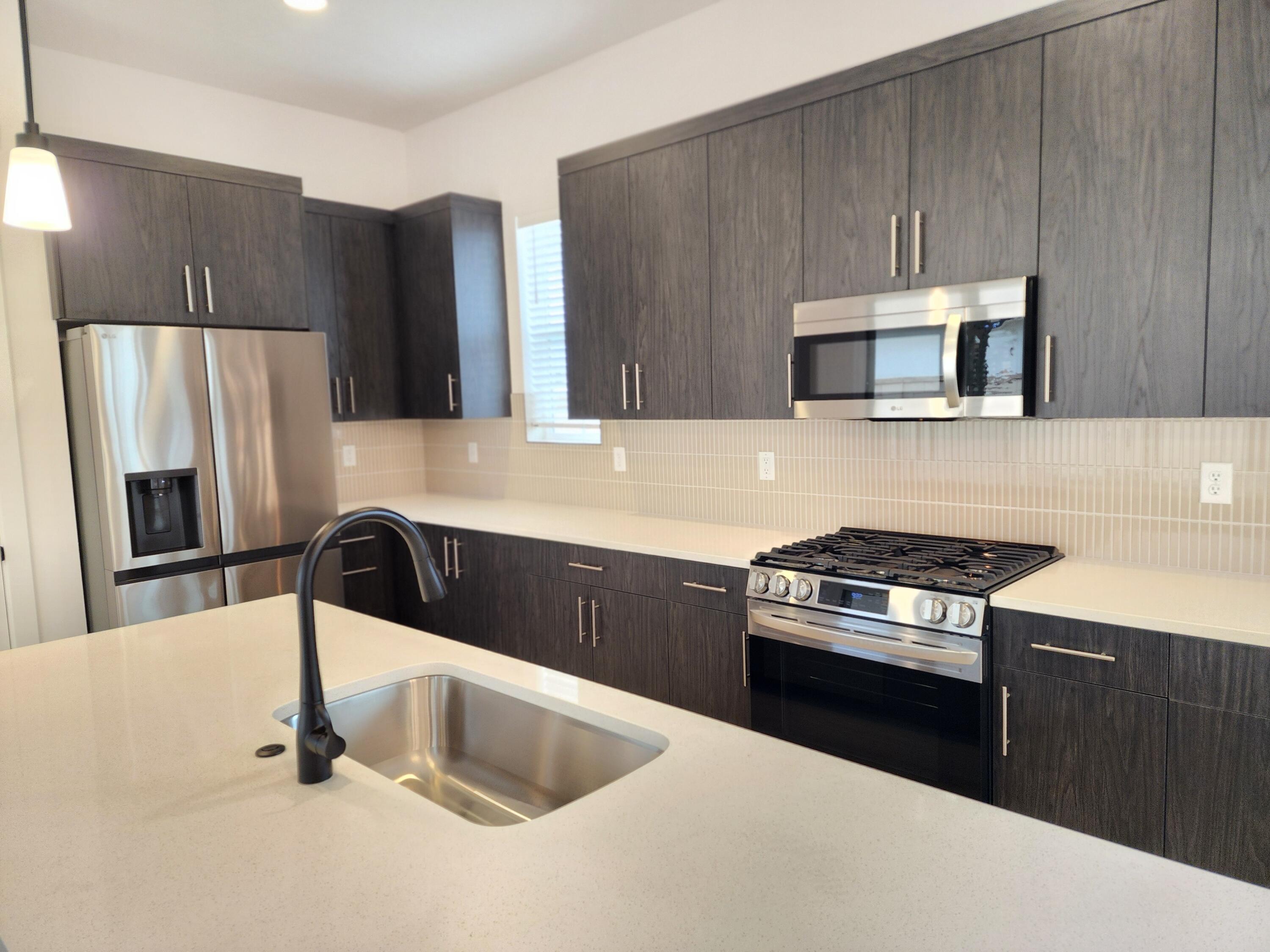 DESERT COLOR SAGE HAVEN - Residential