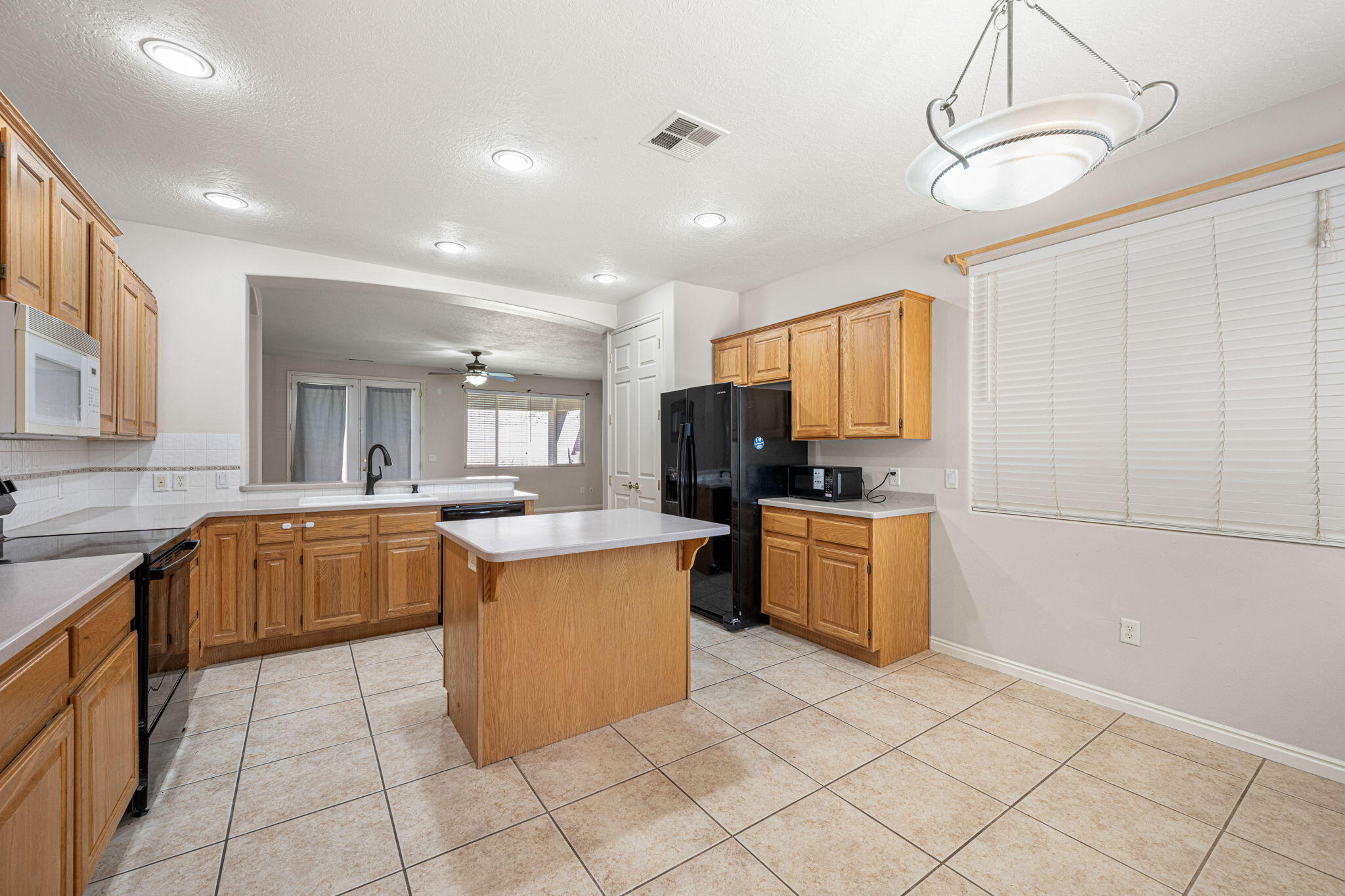 CORAL CANYON - Residential
