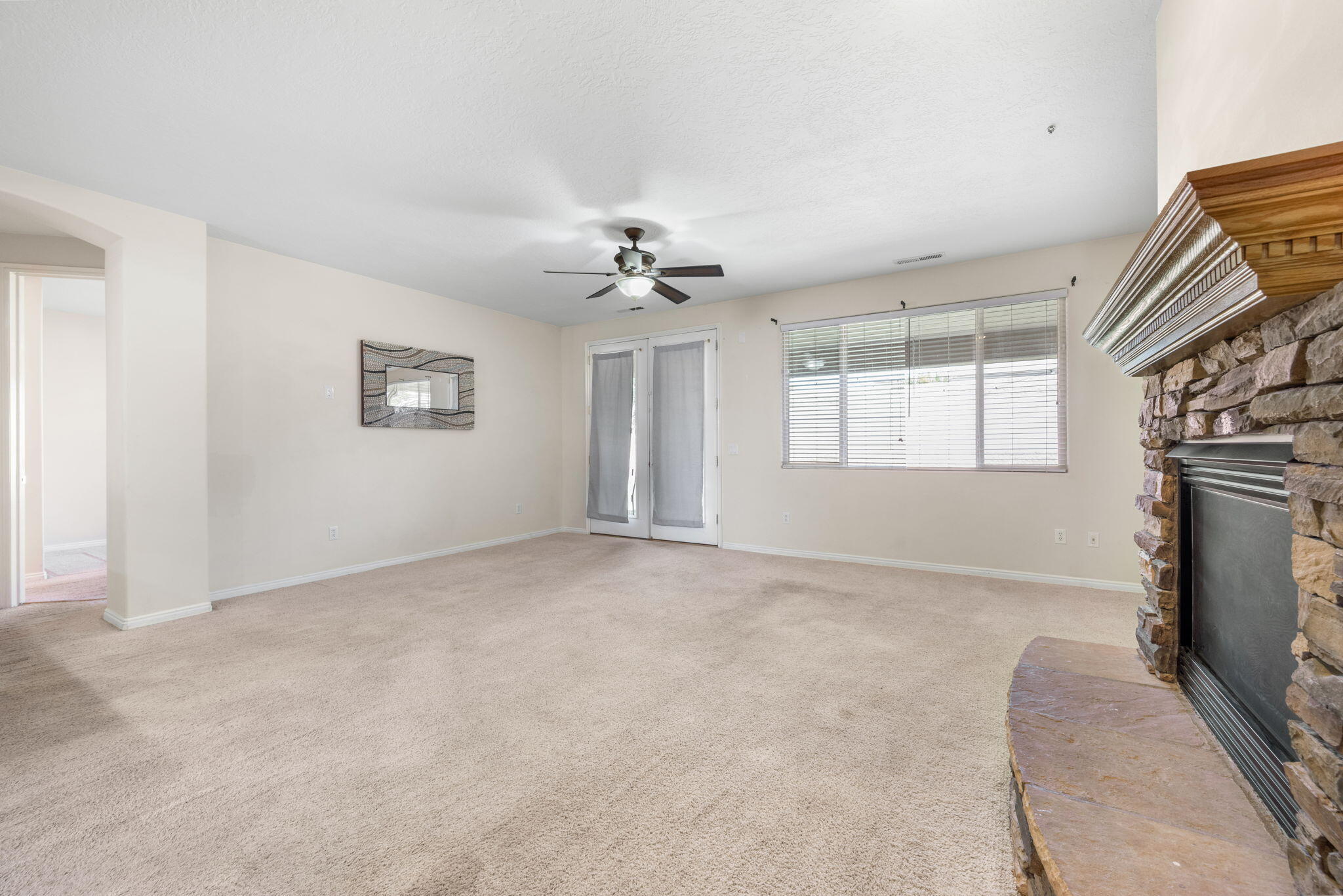 CORAL CANYON - Residential