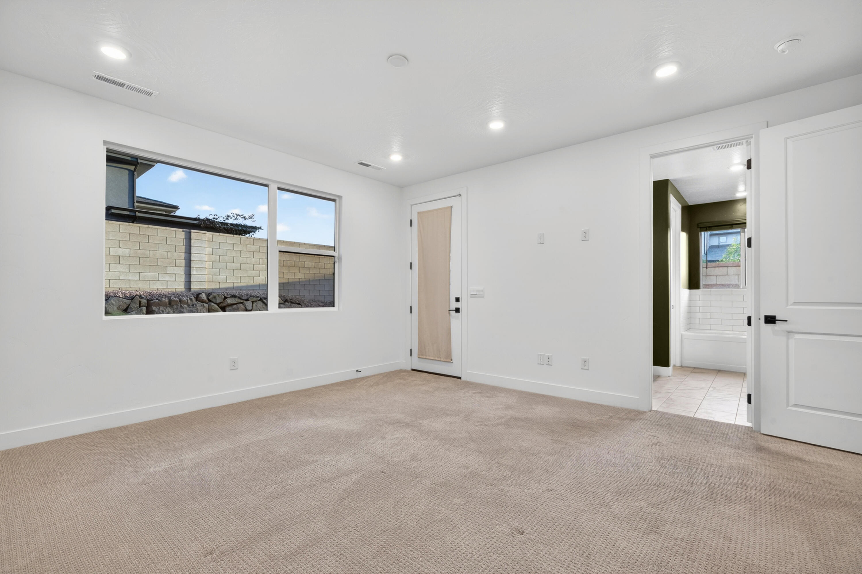 DESERT COLOR SAGE HAVEN - Residential