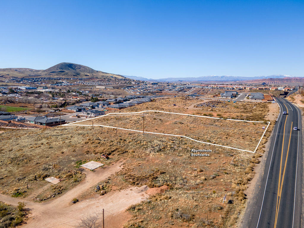HURRICANE TOWNSITE - Land