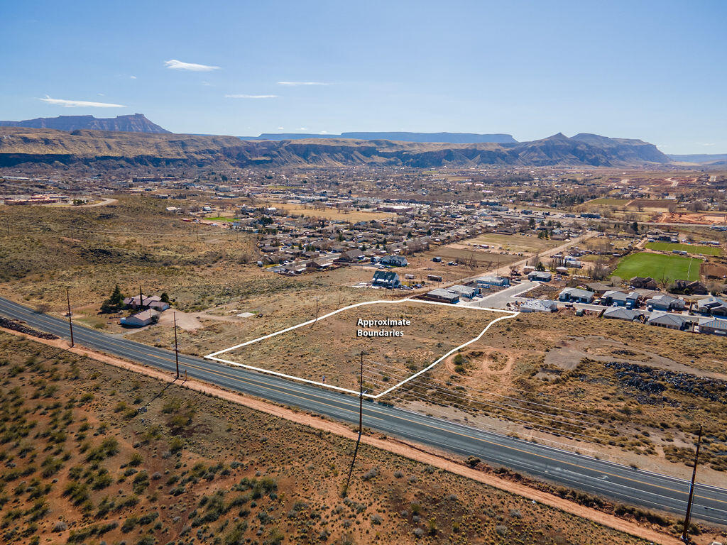 HURRICANE TOWNSITE - Land