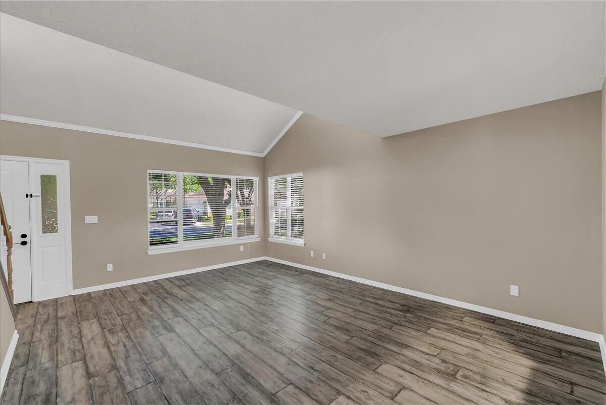 RED CANYON TOWNHOMES - Residential