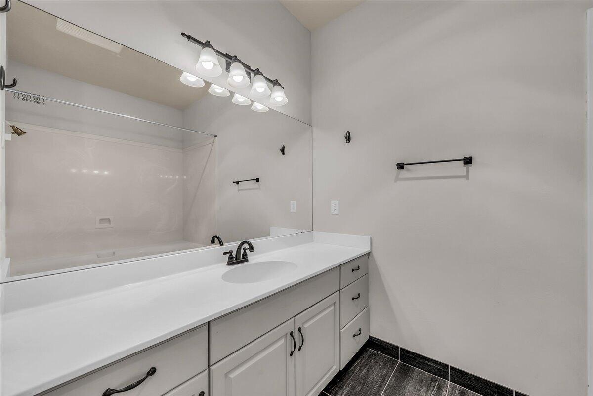 RED CANYON TOWNHOMES - Residential