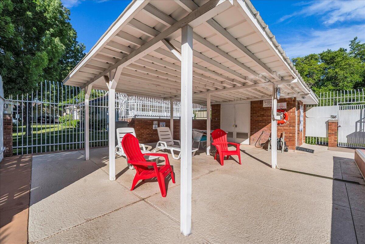 RED CANYON TOWNHOMES - Residential