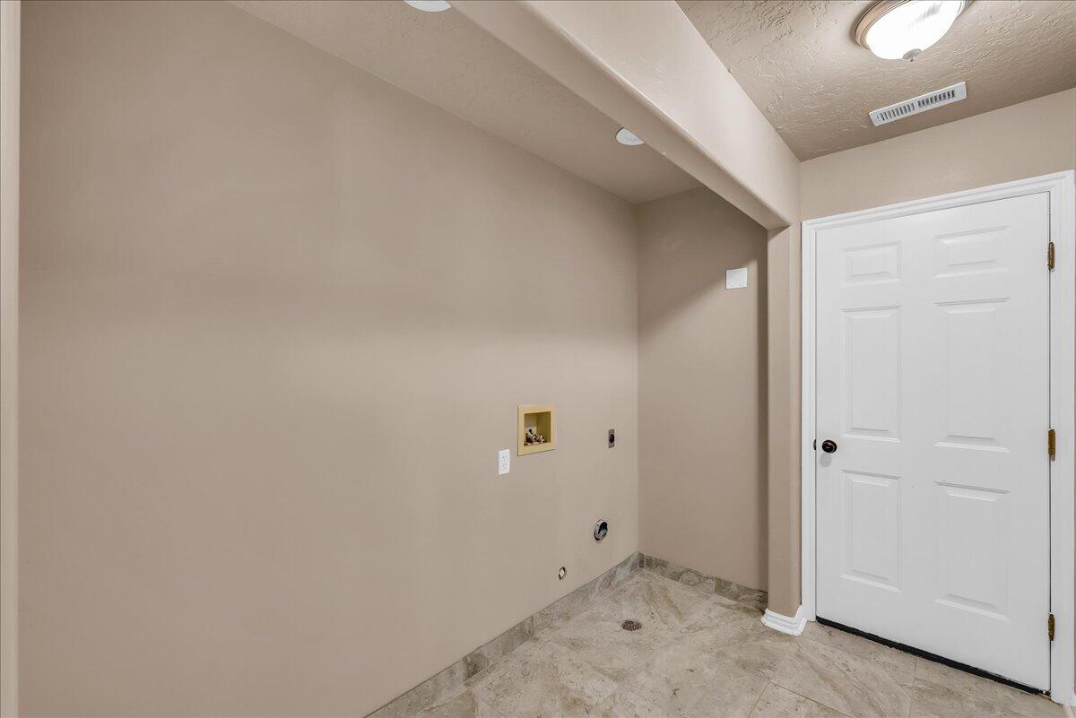 RED CANYON TOWNHOMES - Residential