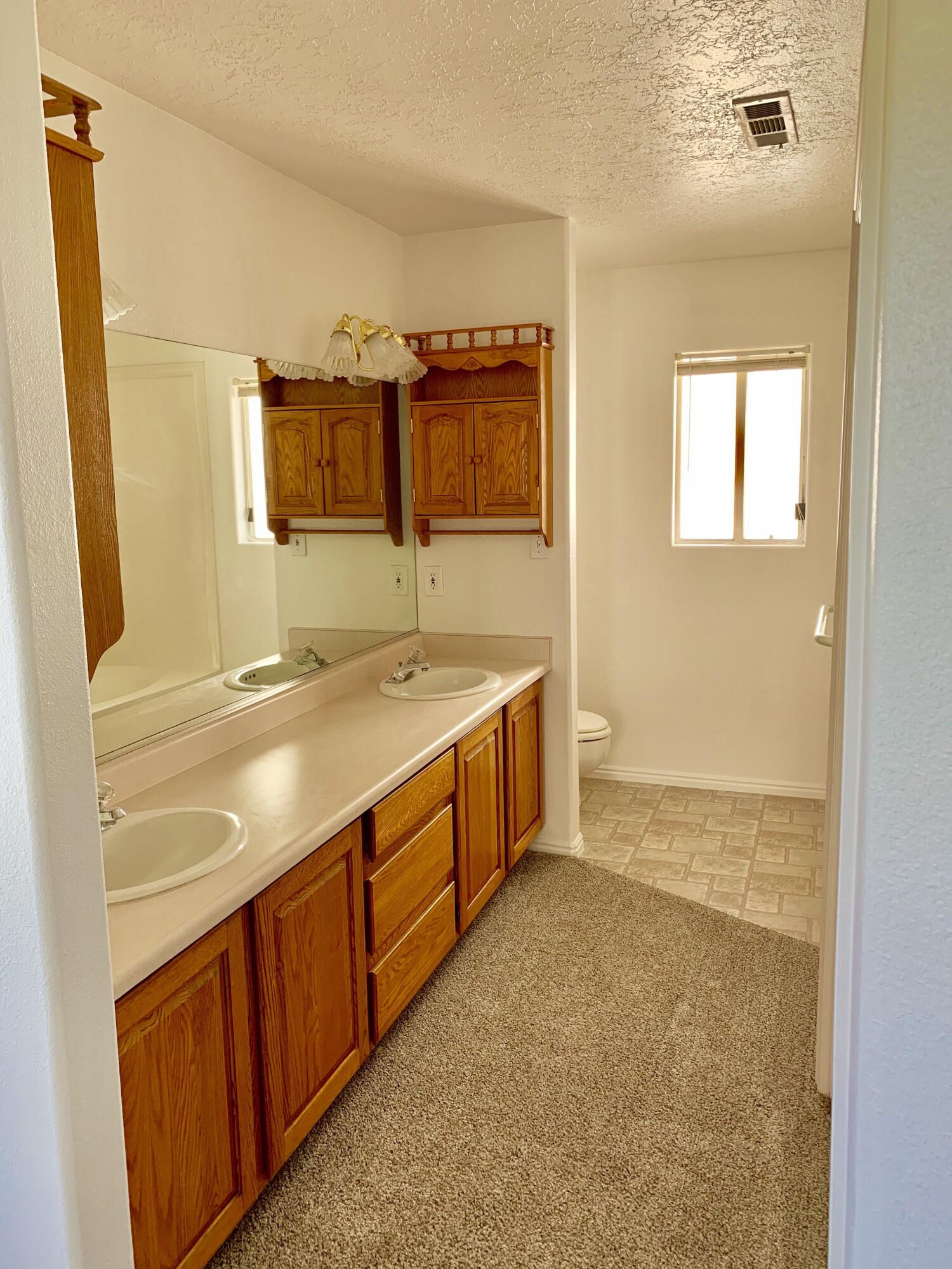 SHADOW CREEK - Residential