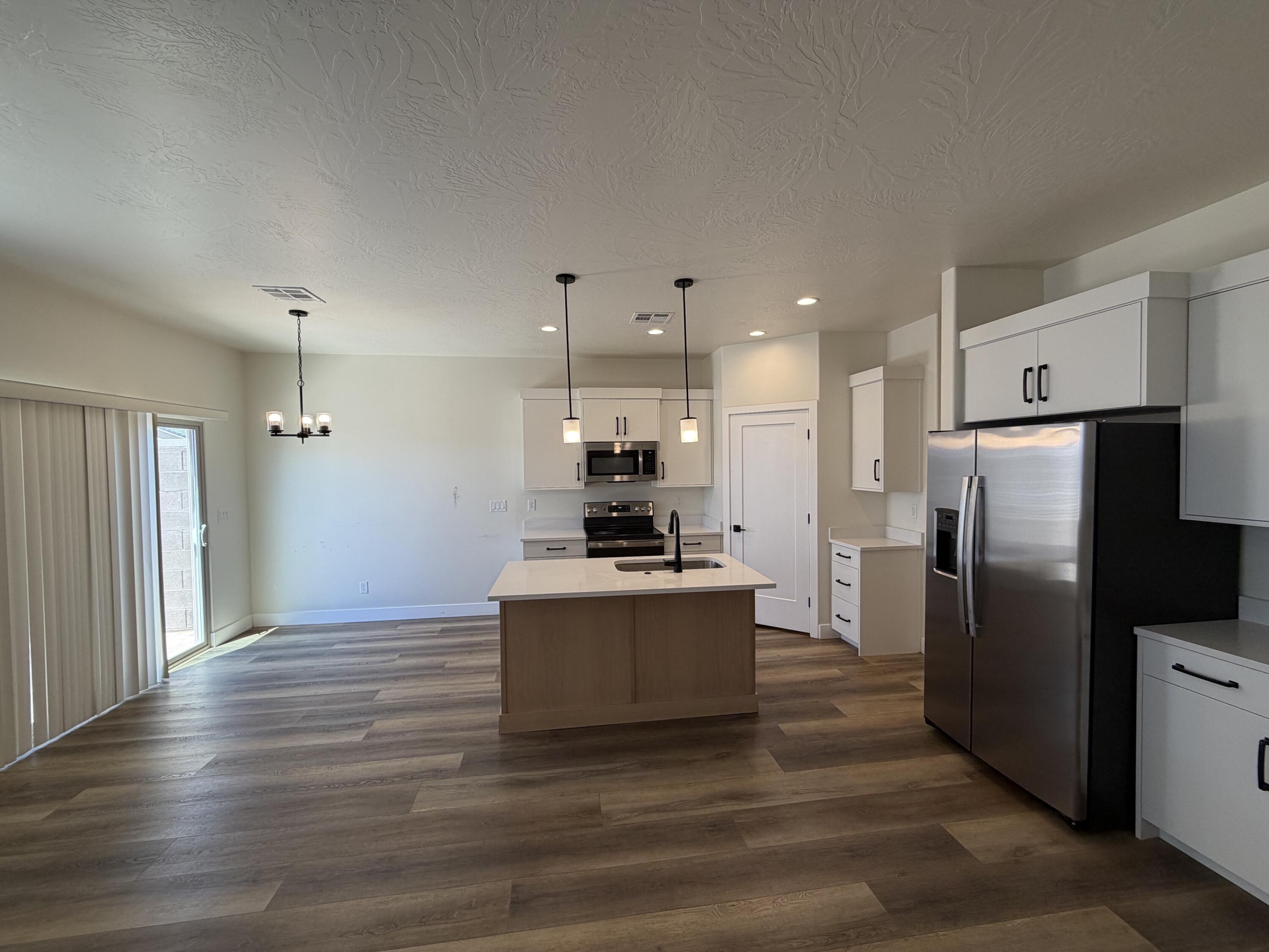HURRICANE VIEWS - Residential