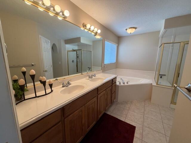 SILVERCREEK TOWNHOMES - Residential