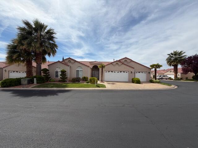 SILVERCREEK TOWNHOMES - Residential