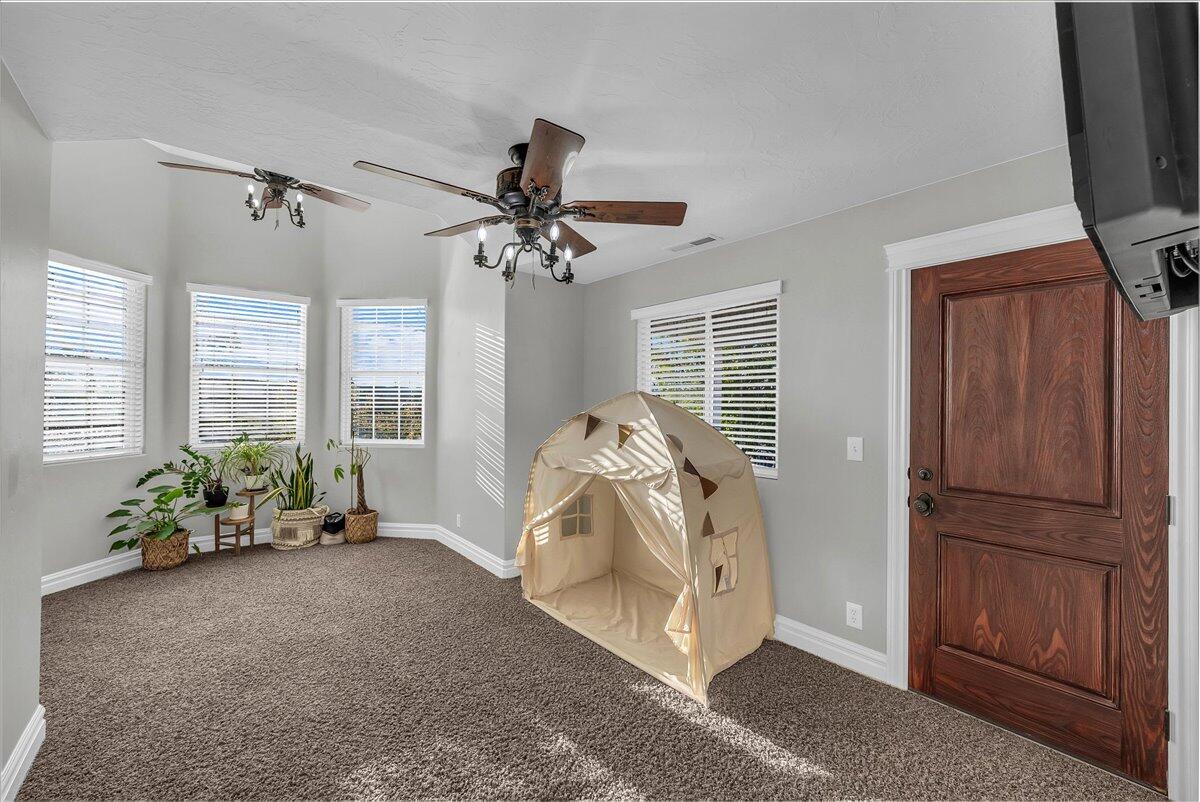 MILNE ESTATES - Residential