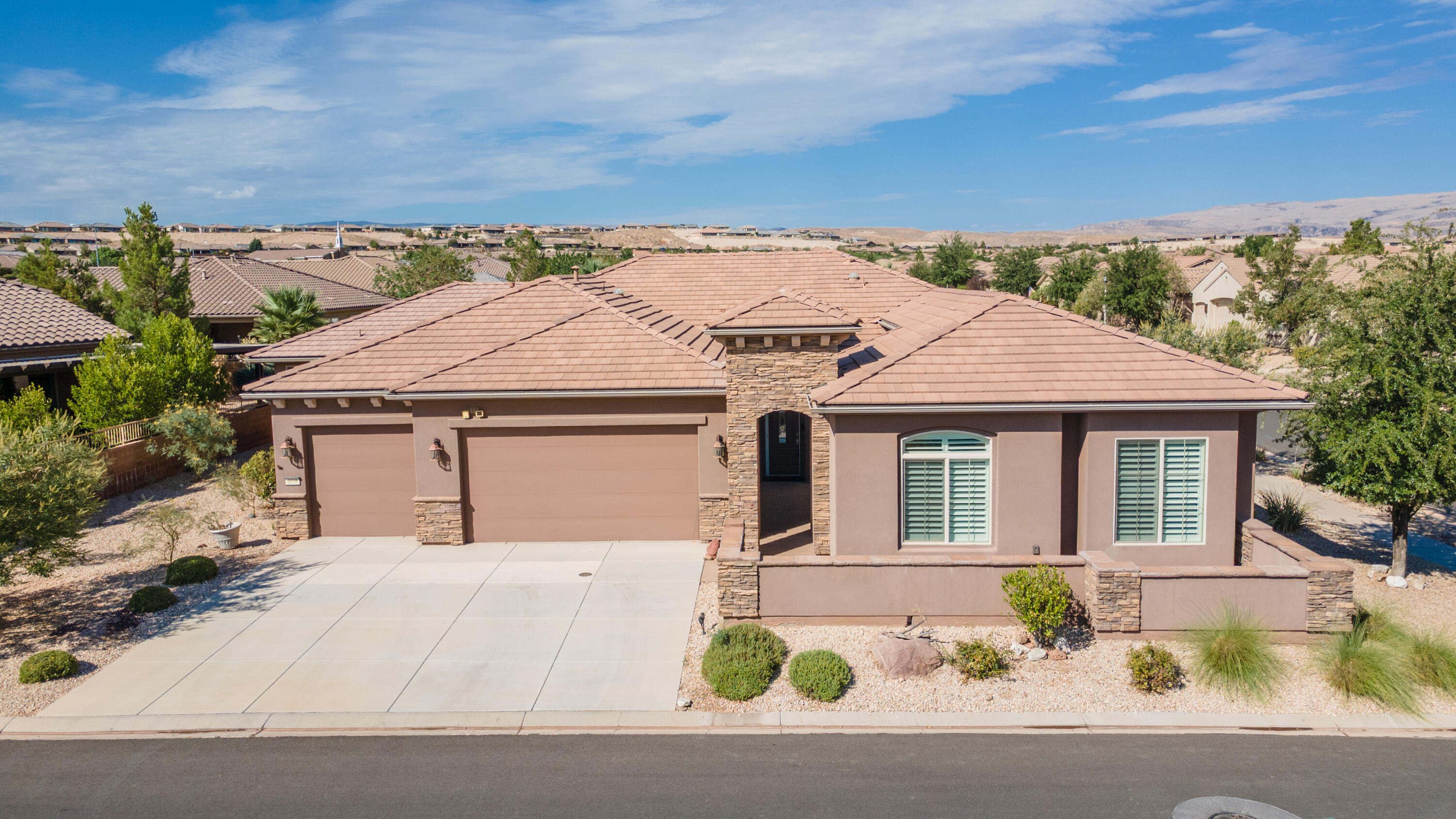 SUN RIVER - Residential