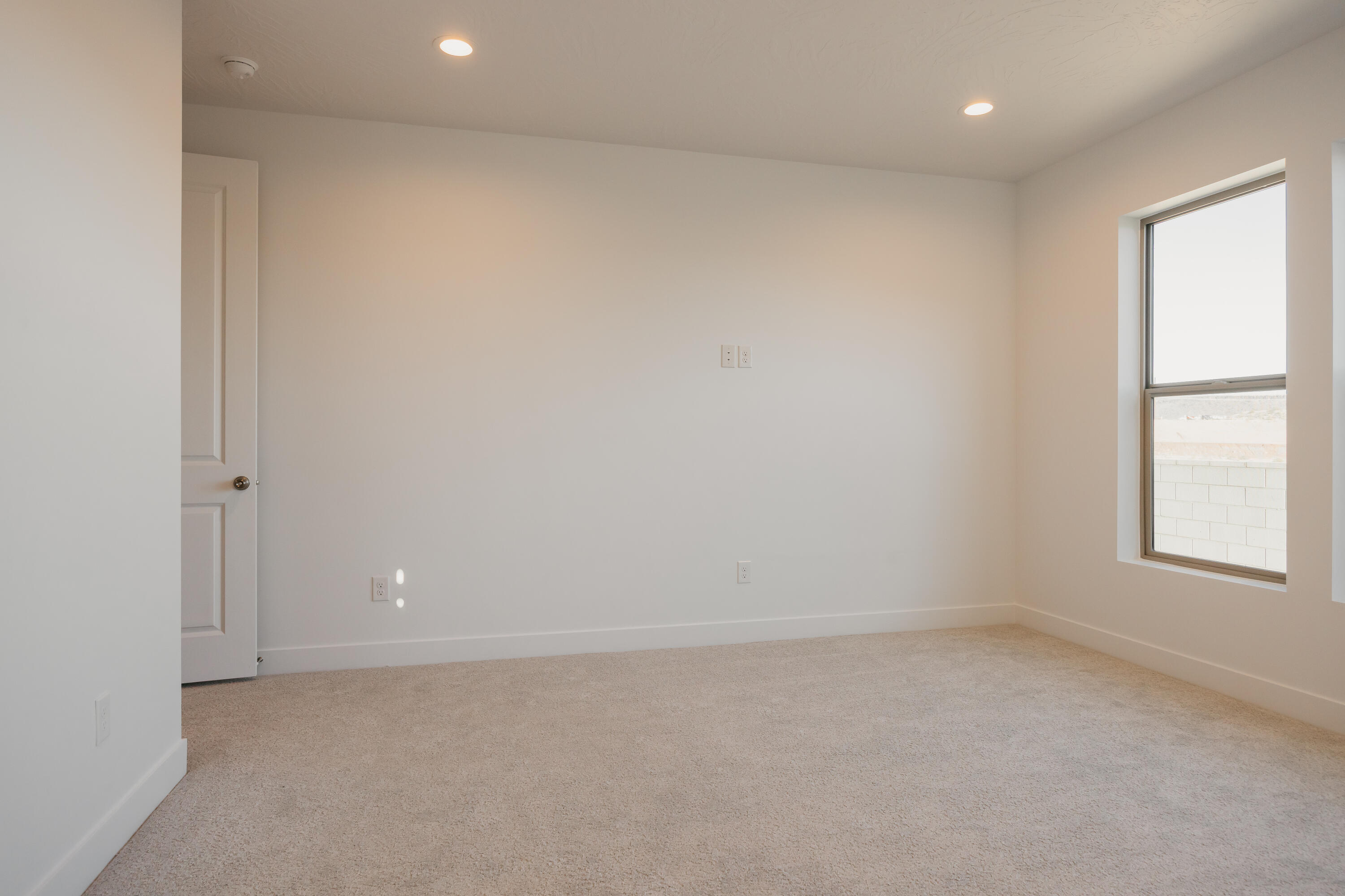ROSALIA RIDGE AT DIVARIO - Residential