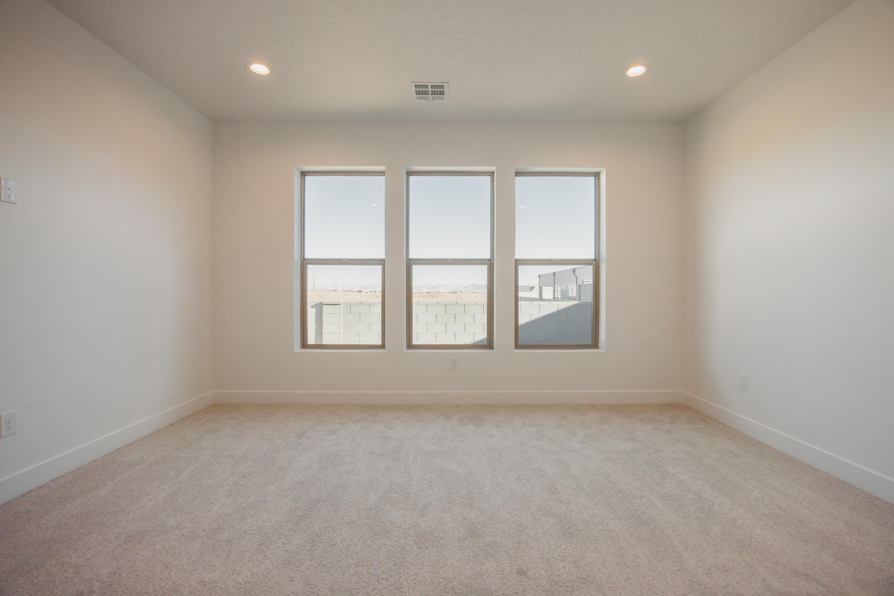 ROSALIA RIDGE AT DIVARIO - Residential