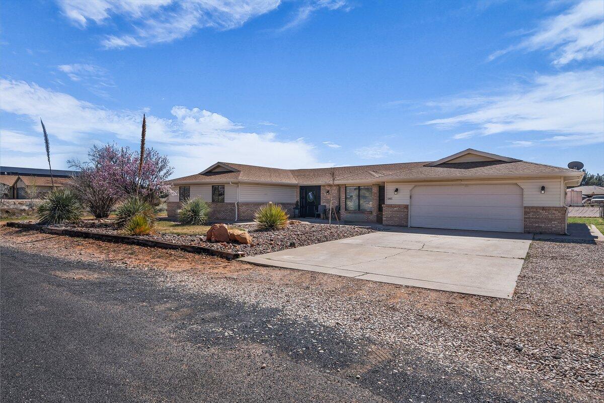 WINCHESTER HILLS - Residential