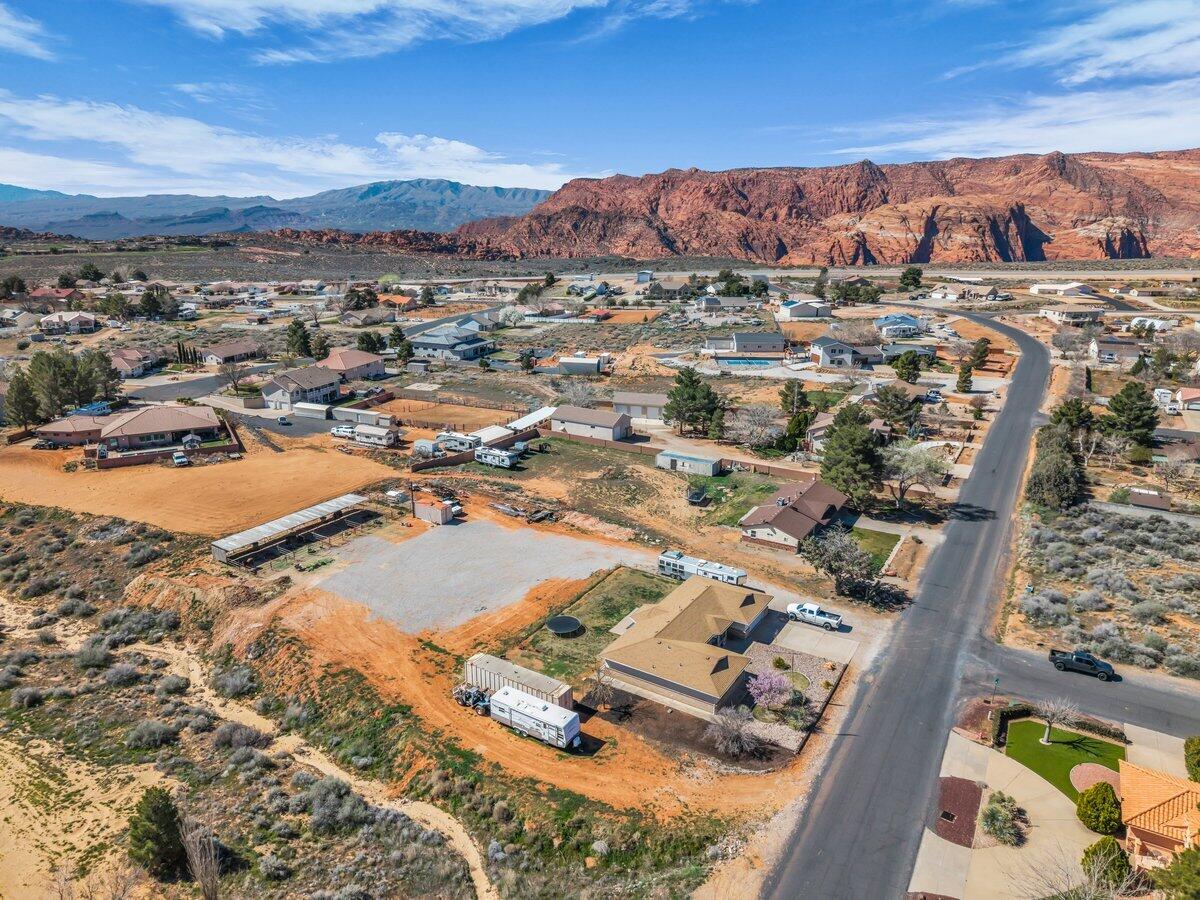 WINCHESTER HILLS - Residential