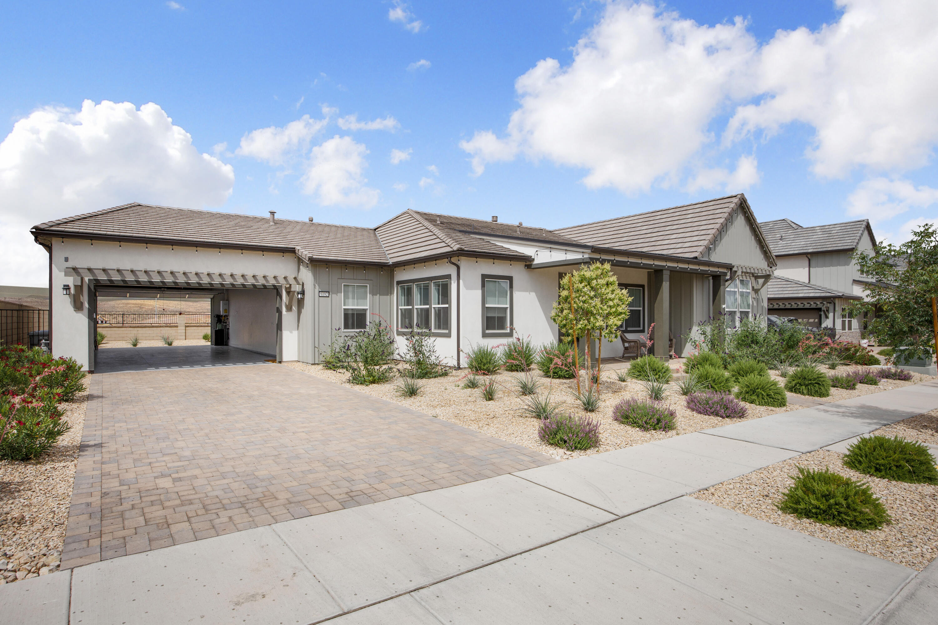 DESERT COLOR SAGE HAVEN - Residential