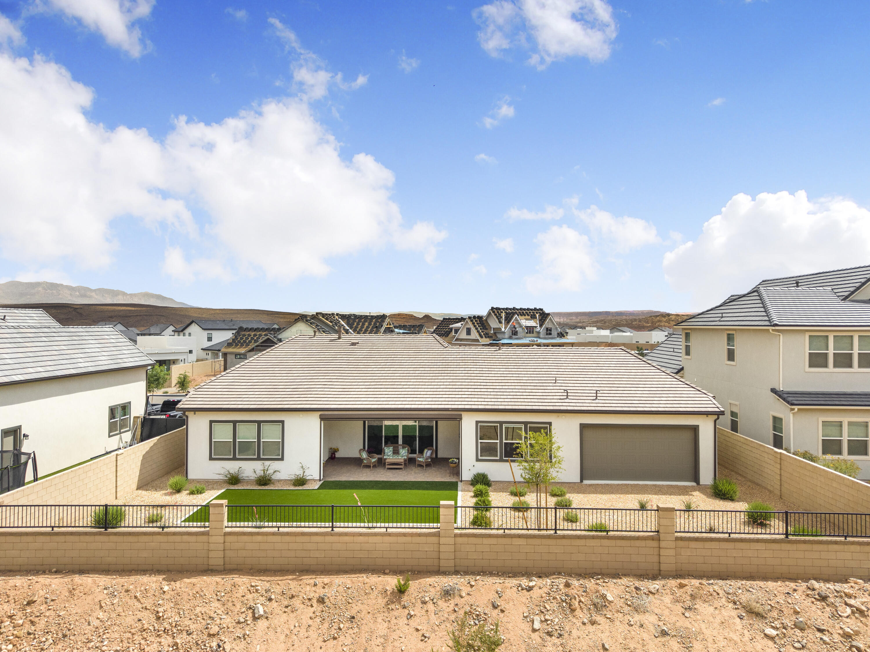 DESERT COLOR SAGE HAVEN - Residential