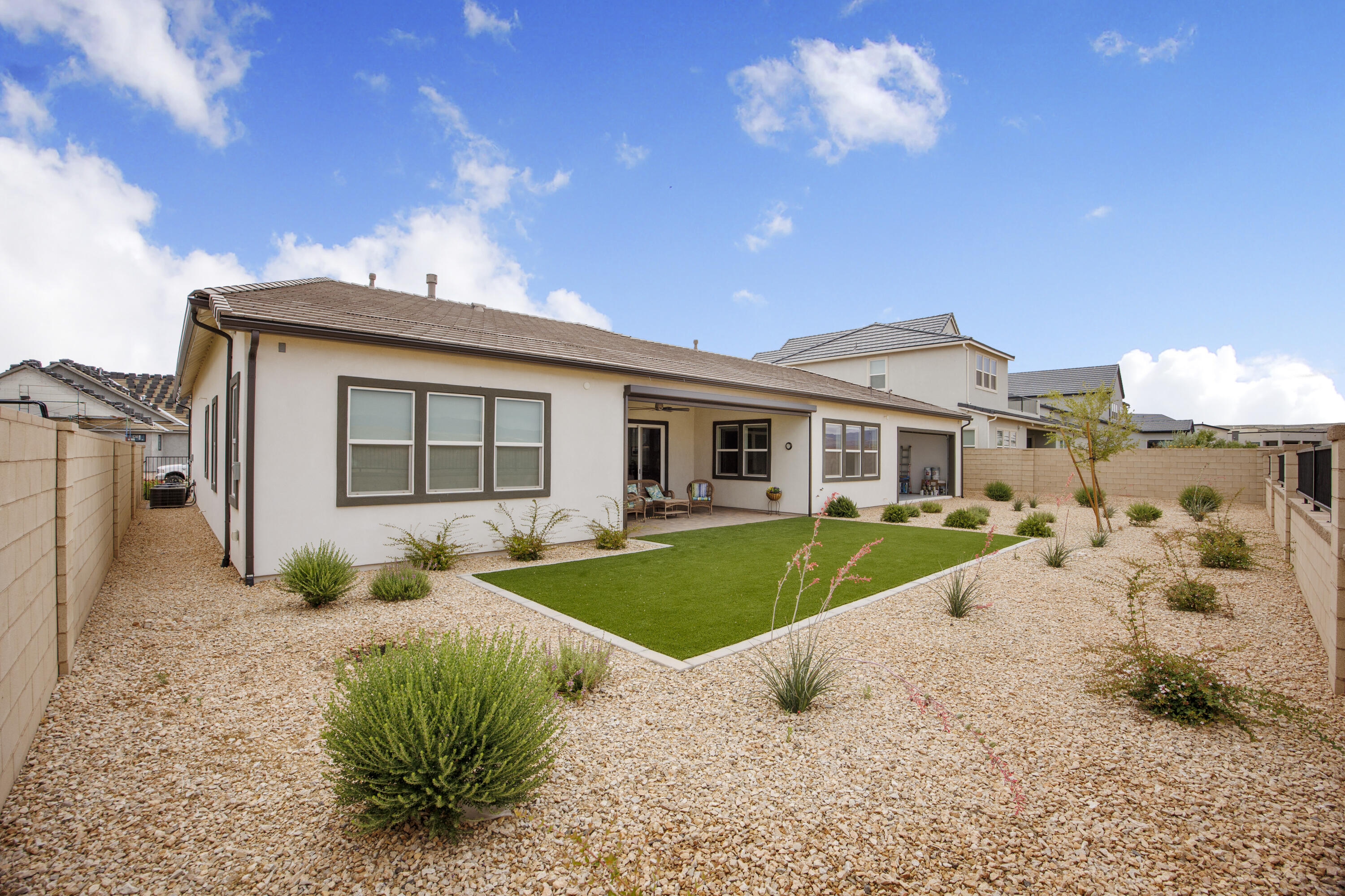 DESERT COLOR SAGE HAVEN - Residential