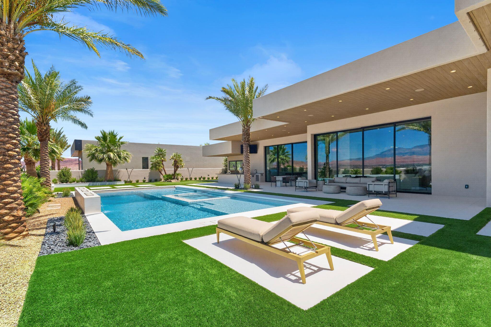 STONE CLIFF - Residential
